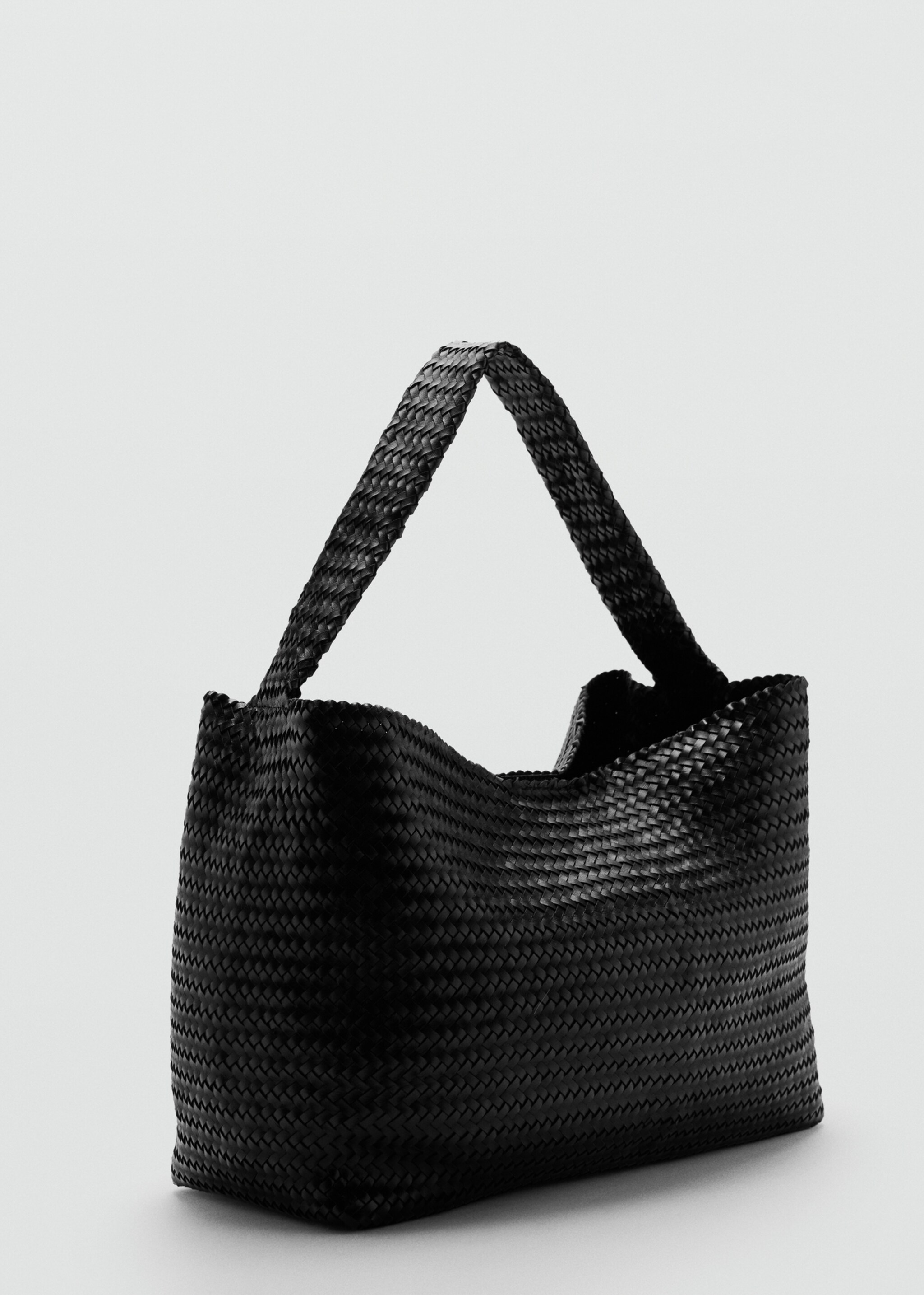 Braided bucket bag - Medium plane, Black. Ref: 27045975-00.