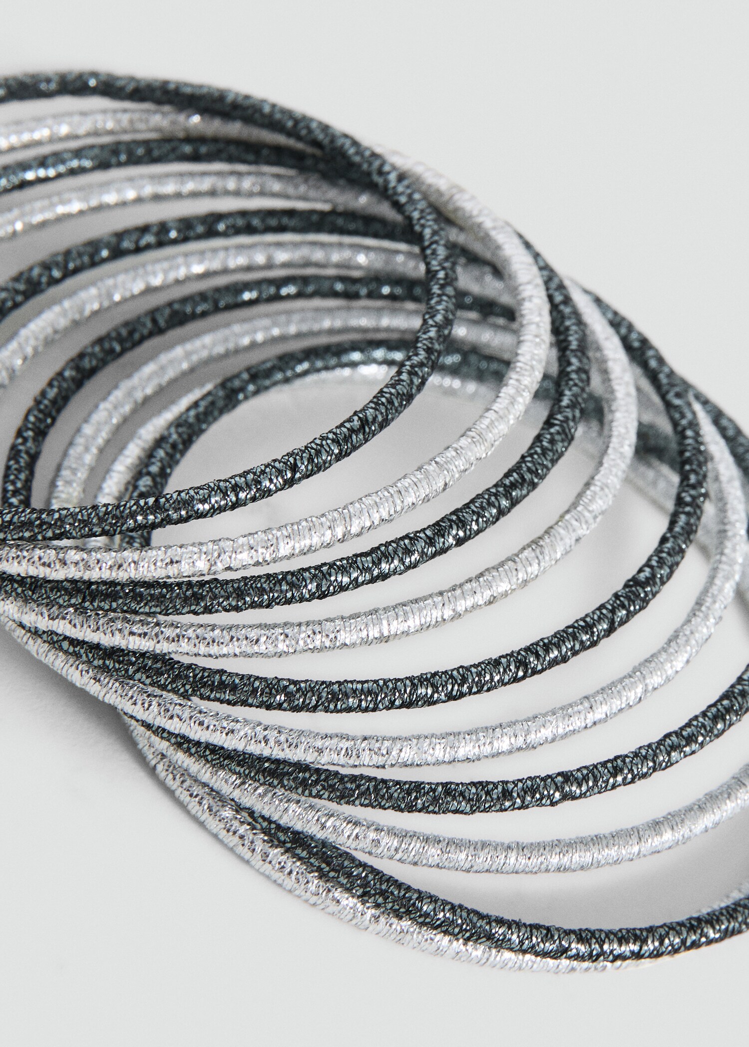 Ensemble bracelets brillants - Détail de l'article 1