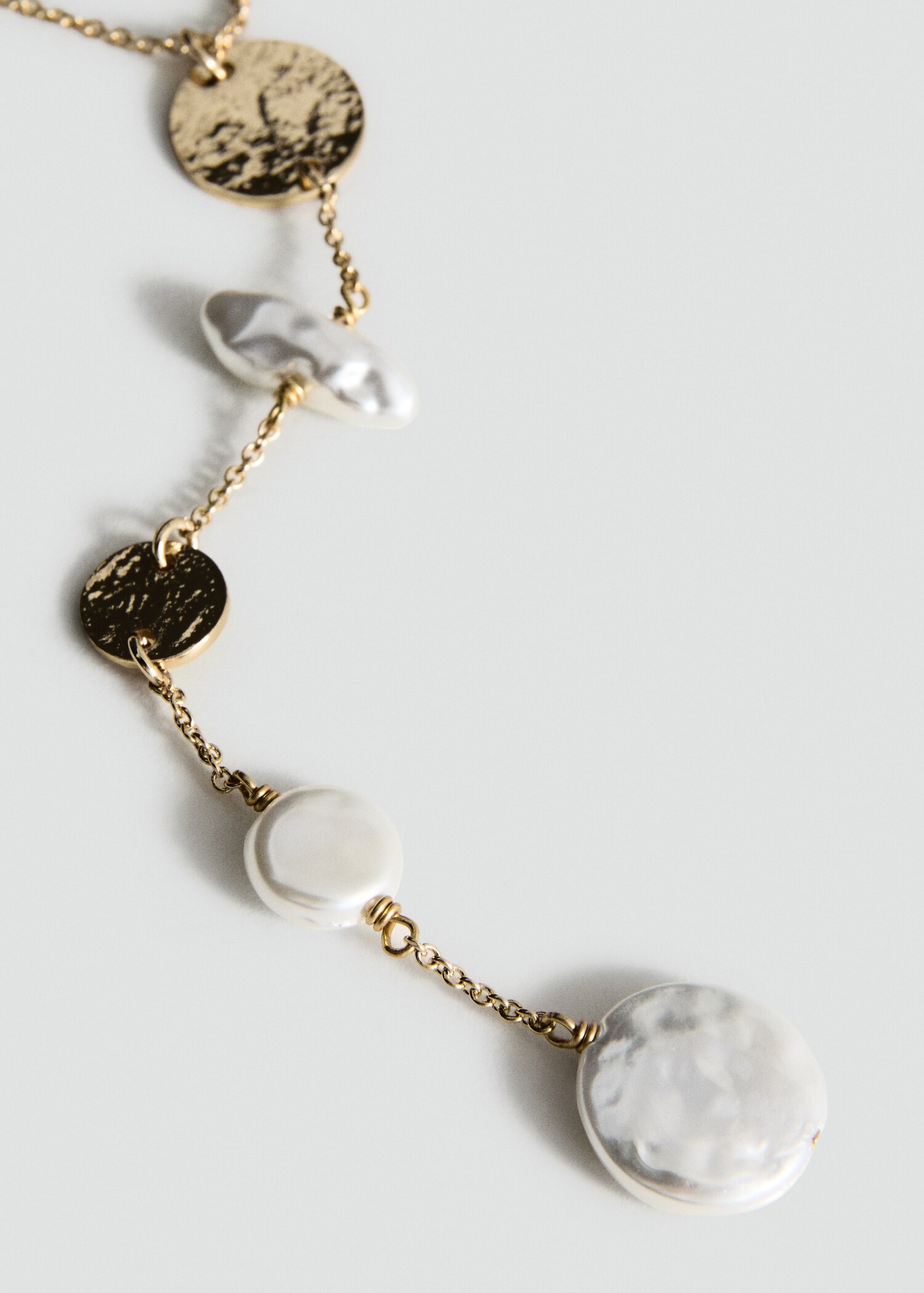 قلادة متدلية خرز - رؤية وسط