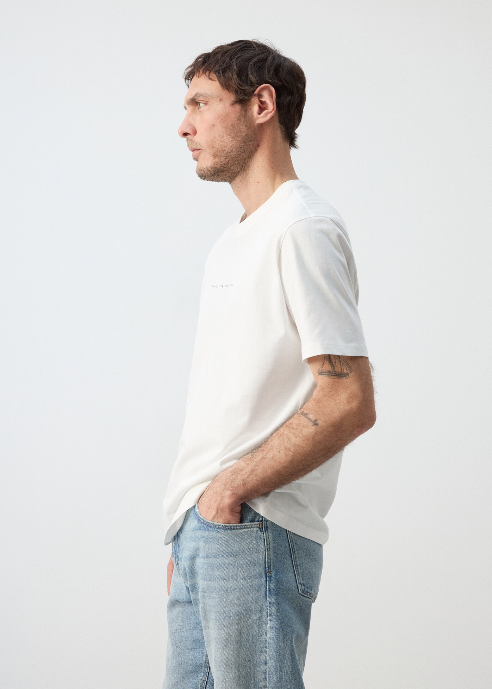 100% cotton graphic tee - Details of the article 2, White. Ref: 27045998-00.