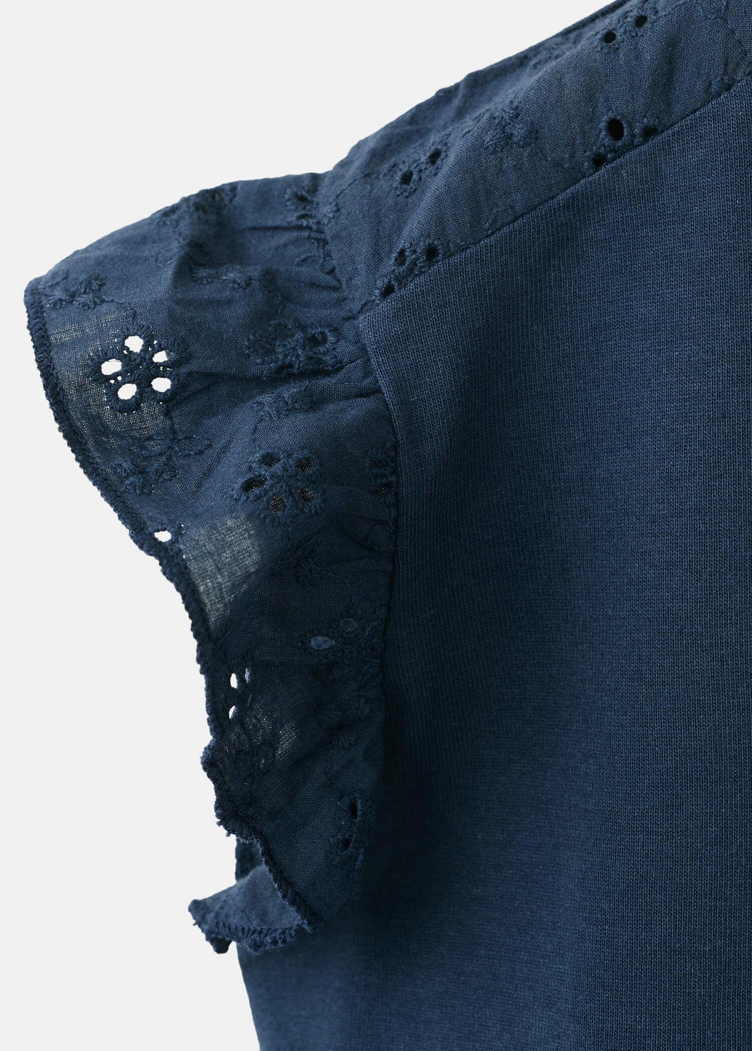 Ruffle top with embroidered details - Details of the article 0