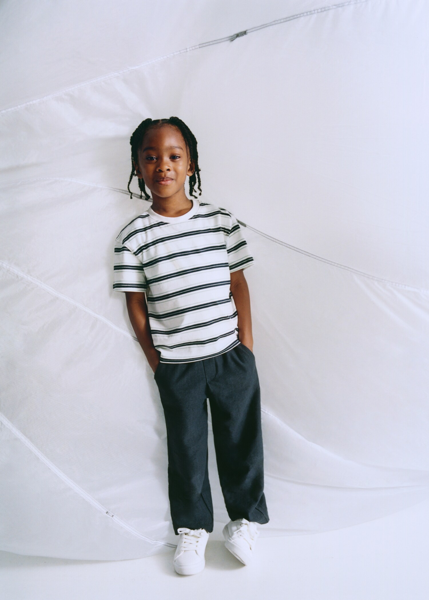 Drawstring cotton trousers - Details of the article 5