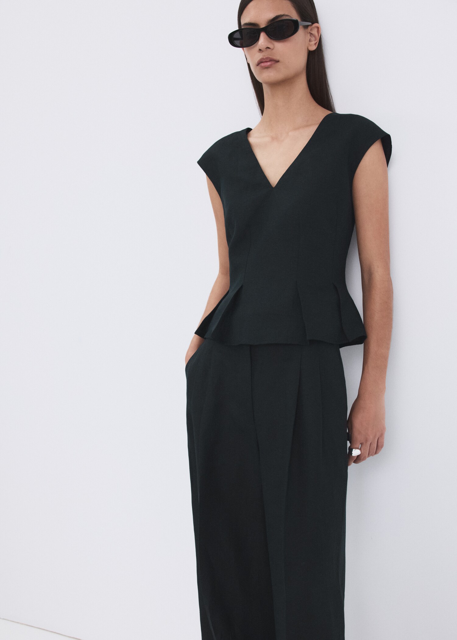 Pantalon droit lin à pinces - Détail de l'article 1