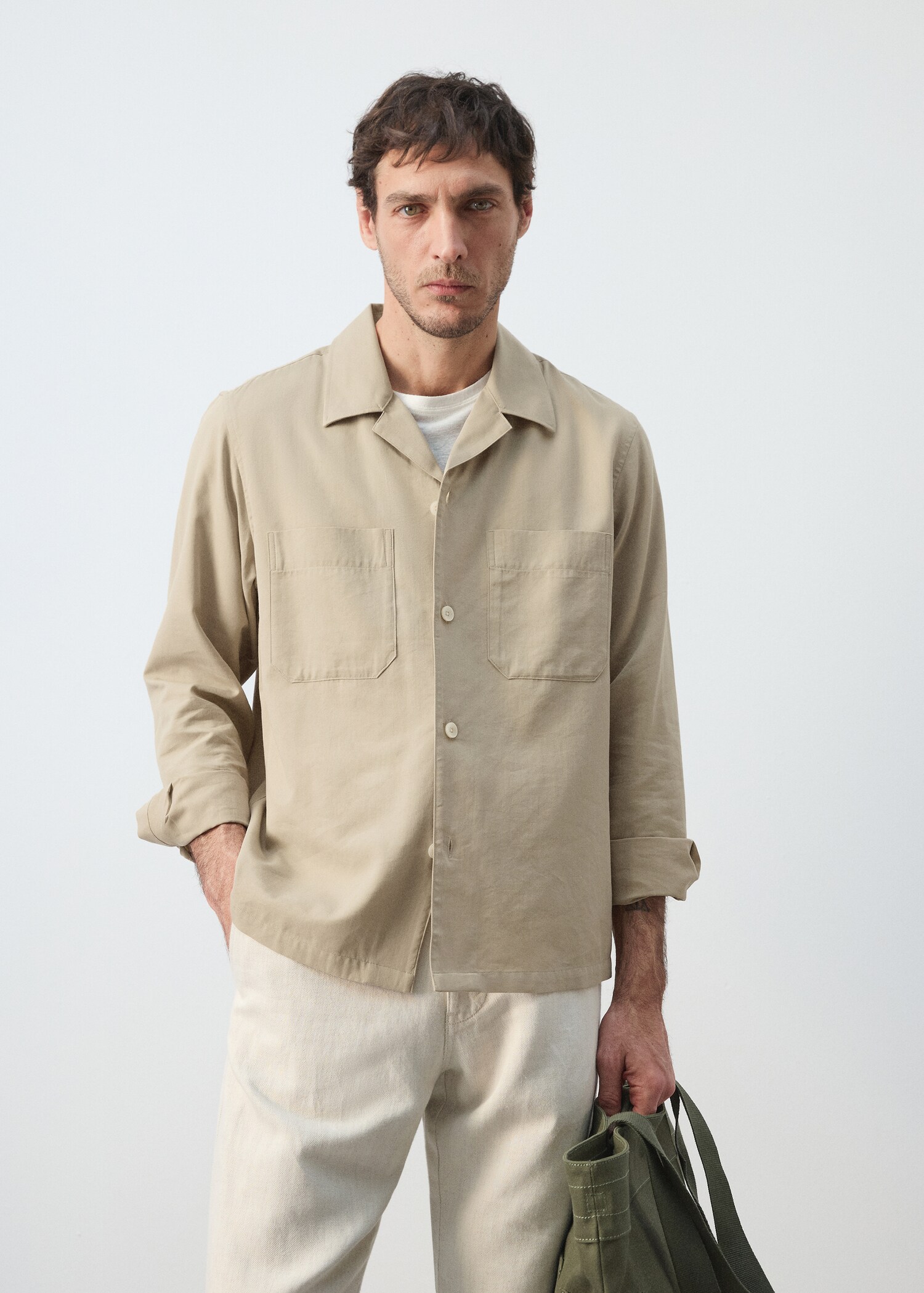 قميص علوي من القطن بياقة بولينغ - رؤية وسط