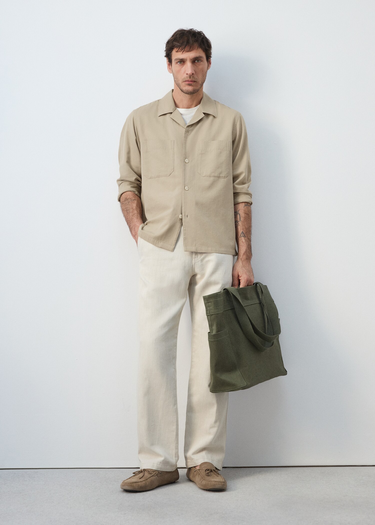 قميص علوي من القطن بياقة بولينغ - تفاصيل المنتج 6