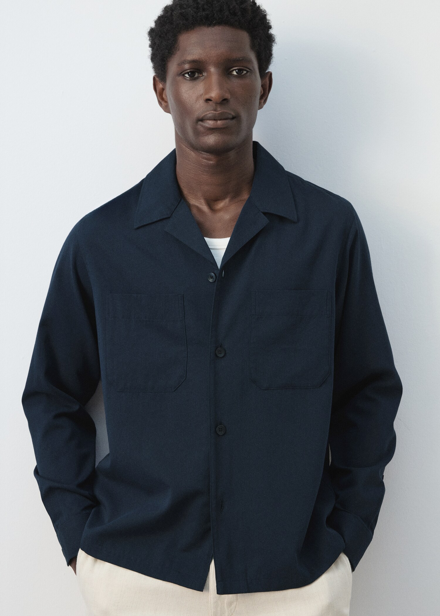 قميص علوي من القطن بياقة بولينغ - تفاصيل المنتج 6