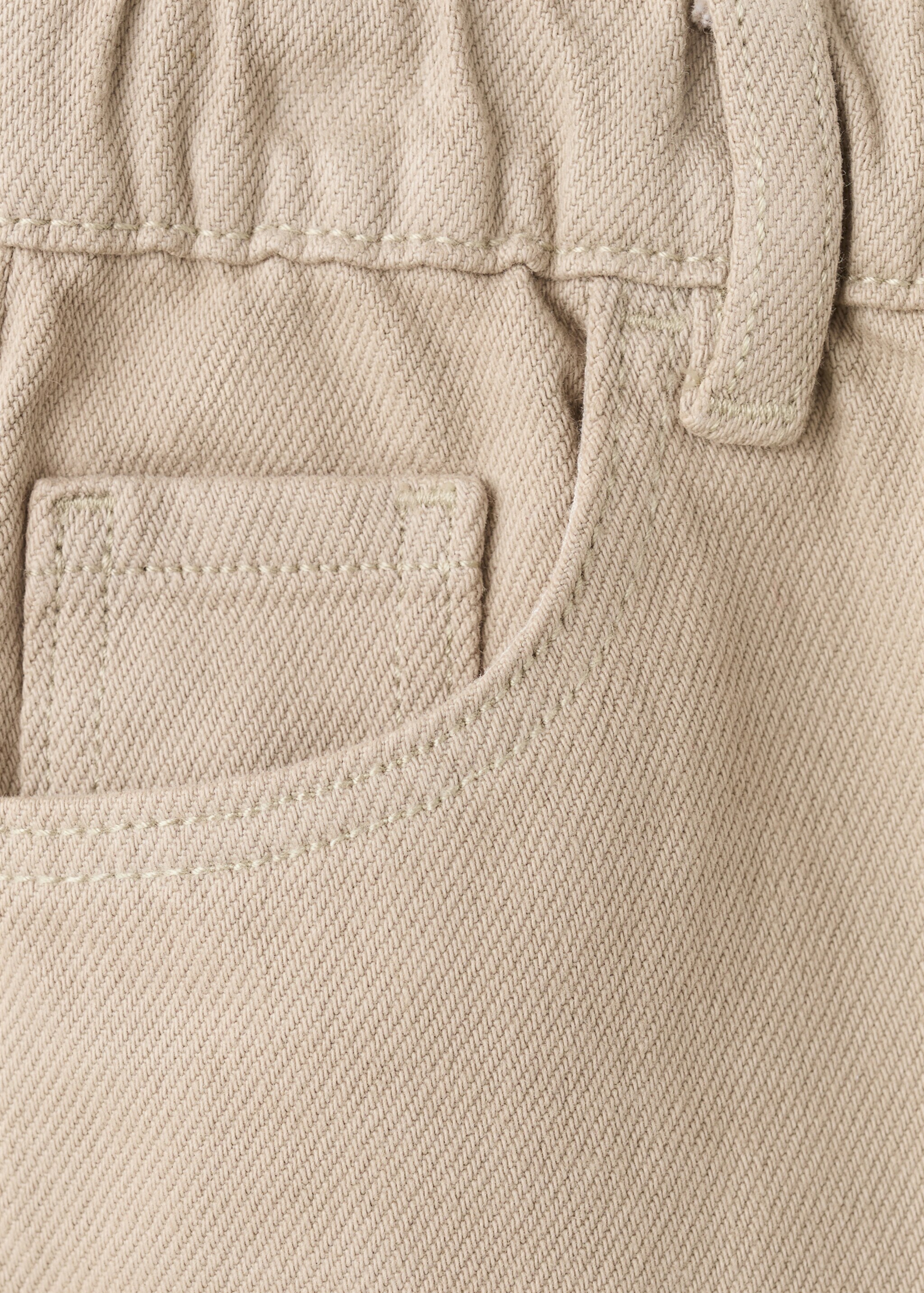 Calças de ganga abaloadas - Pormenor do artigo 0, Castanho. Ref: 27046718-00.