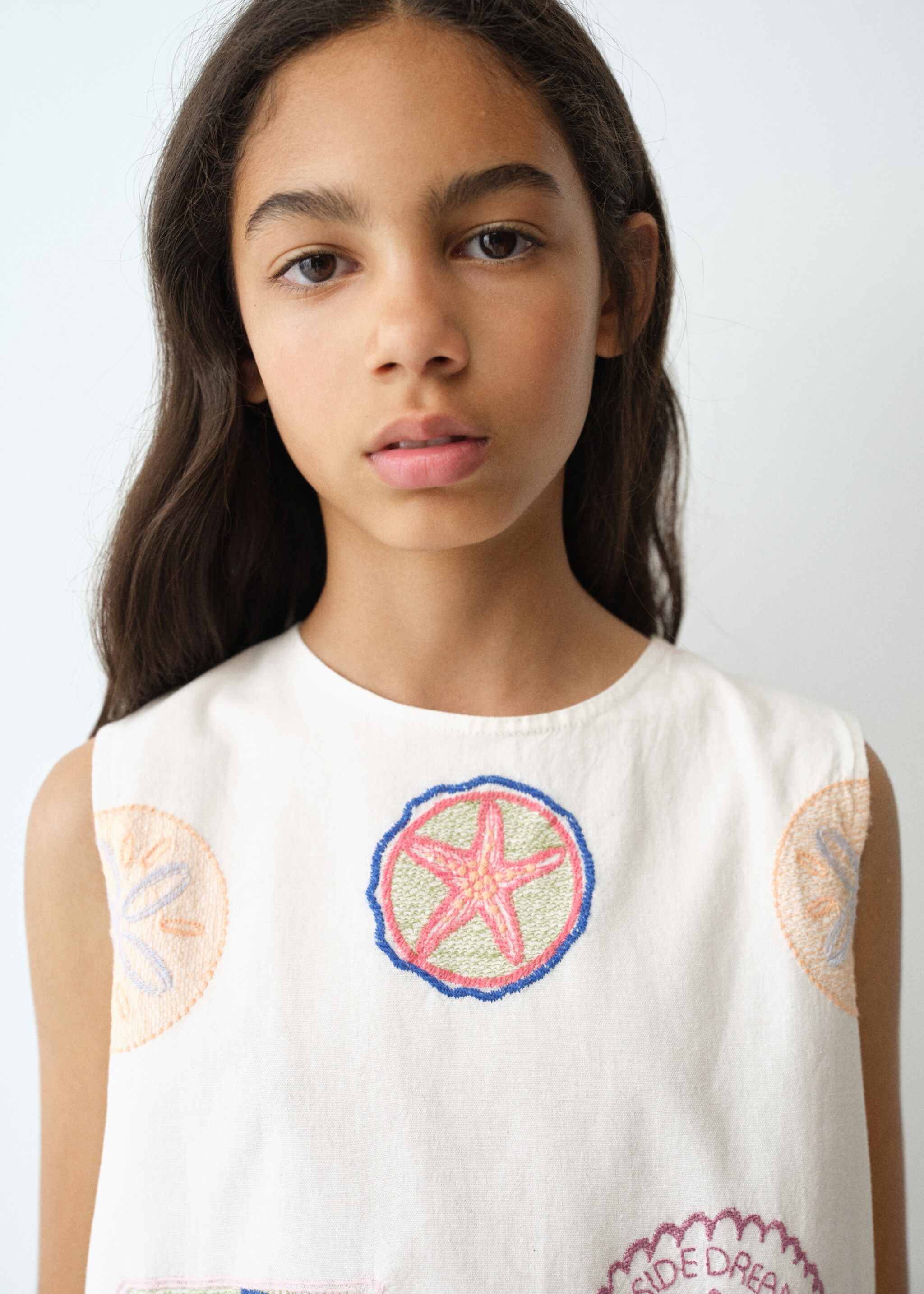 Embroidered details blouse - Details of the article 1, White. Ref: 27046732-00.