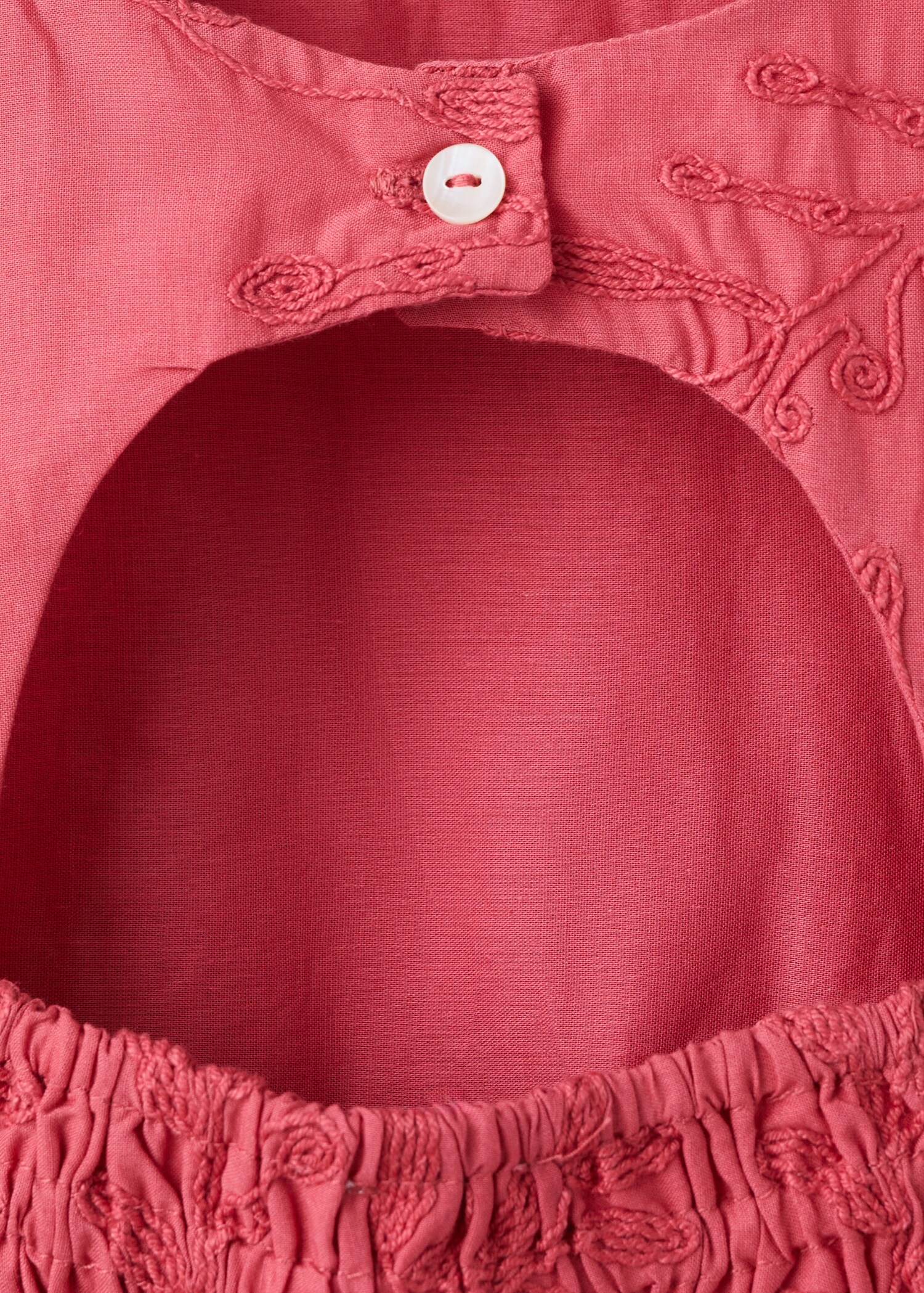 Embroidered dress with back slit - Details of the article 0