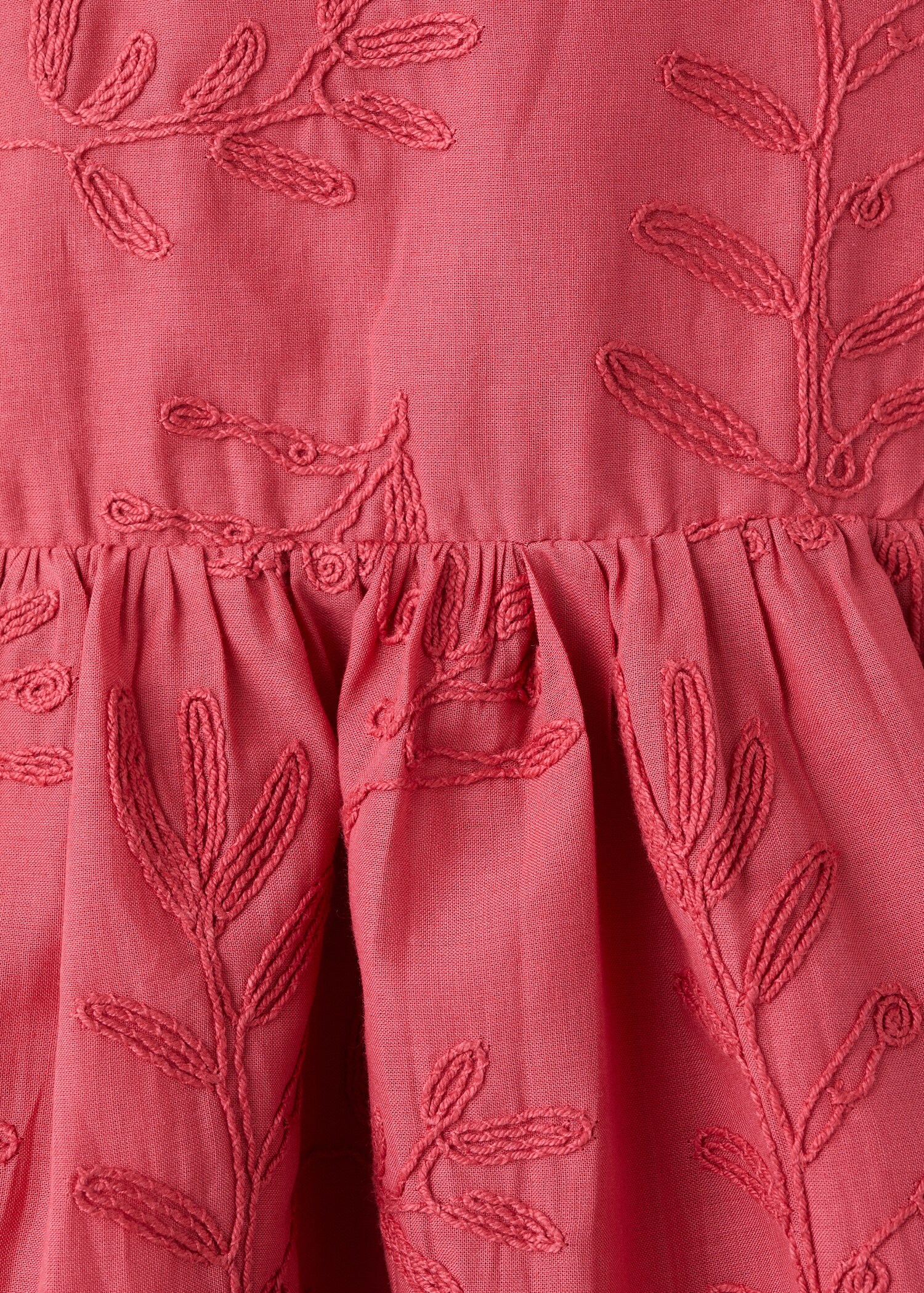 Embroidered dress with back slit - Details of the article 8