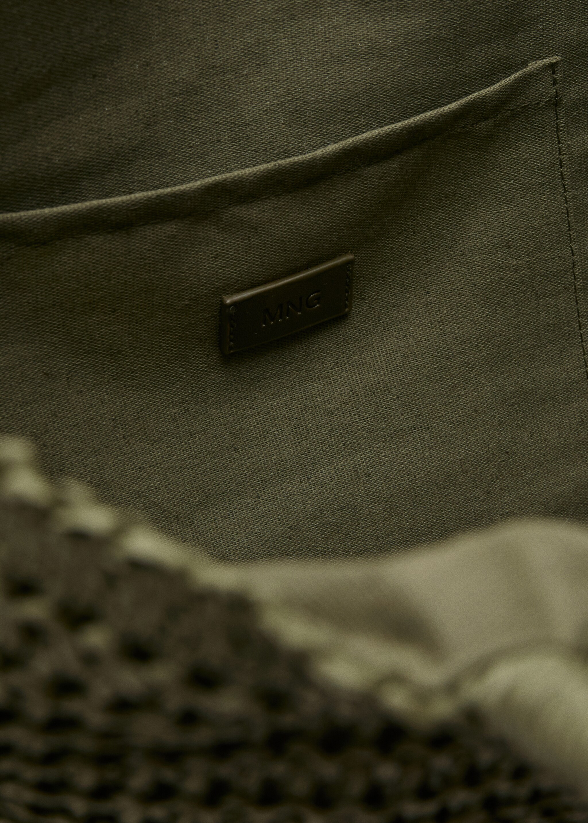 Natural fibre tote bag - Details of the article 2, Khaki. Ref: 27046737-00.