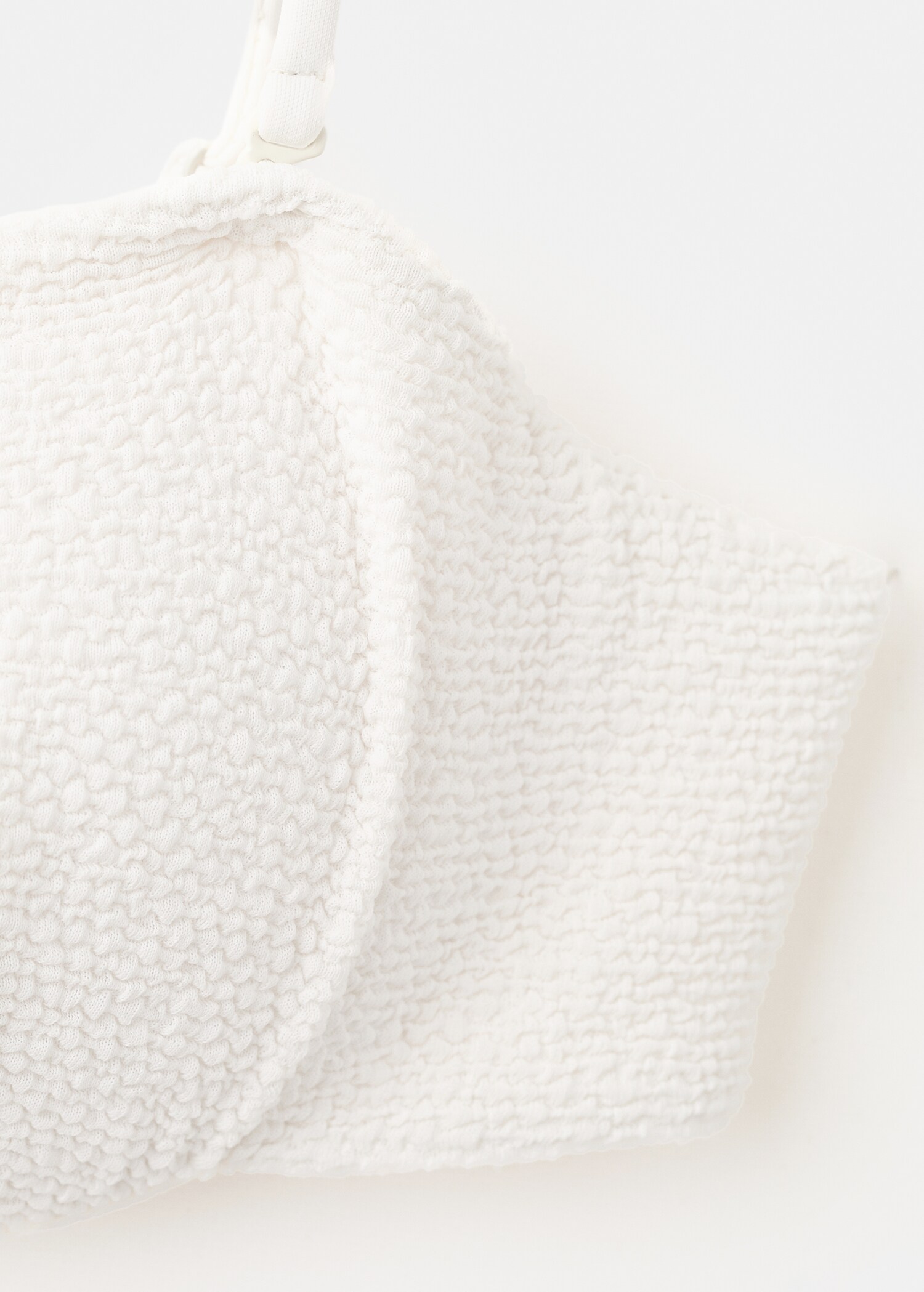 Textured bandeau bikini top - Деталь изделия 8