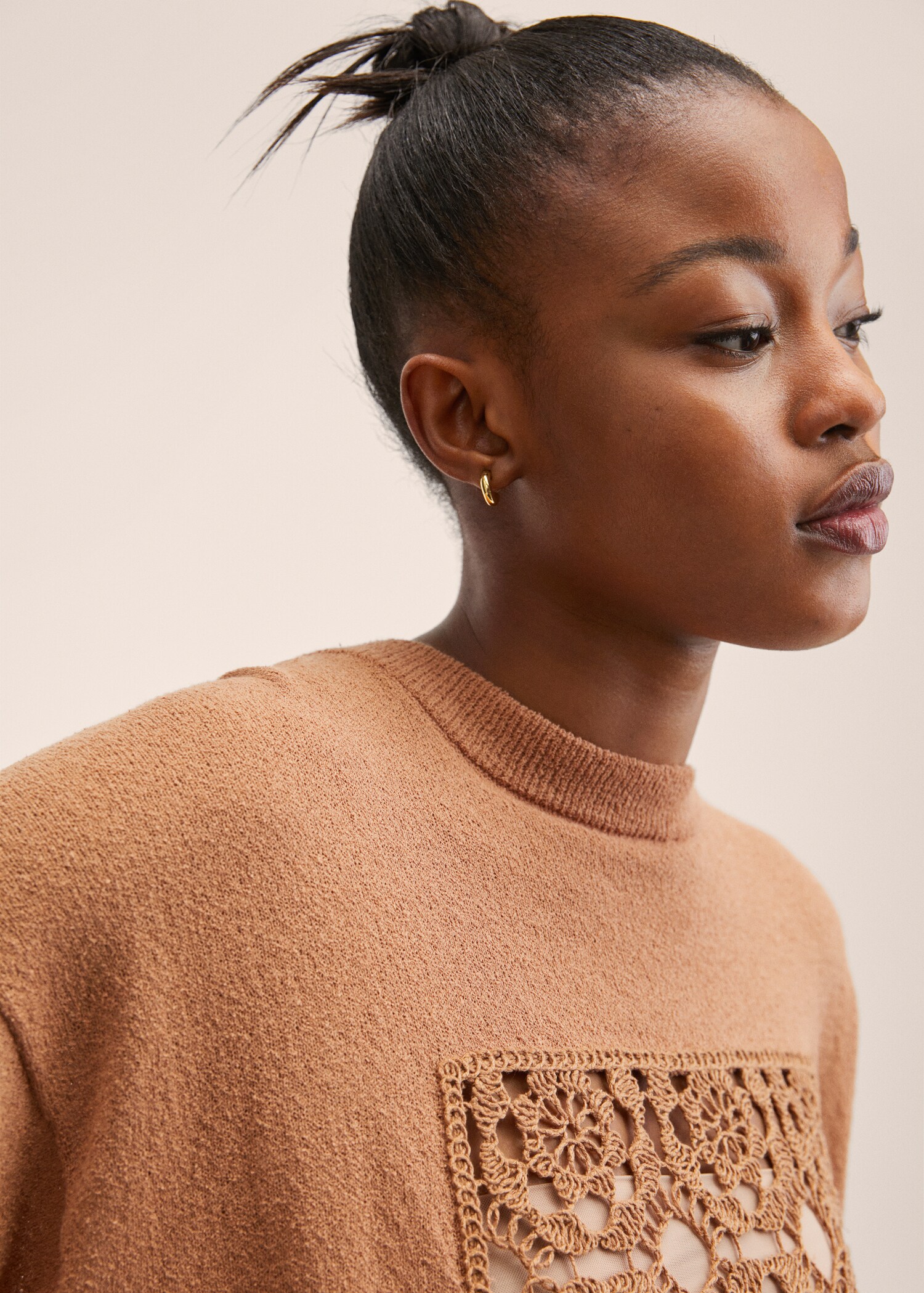 Pull-over empiècement crochet - Détail de l'article 1