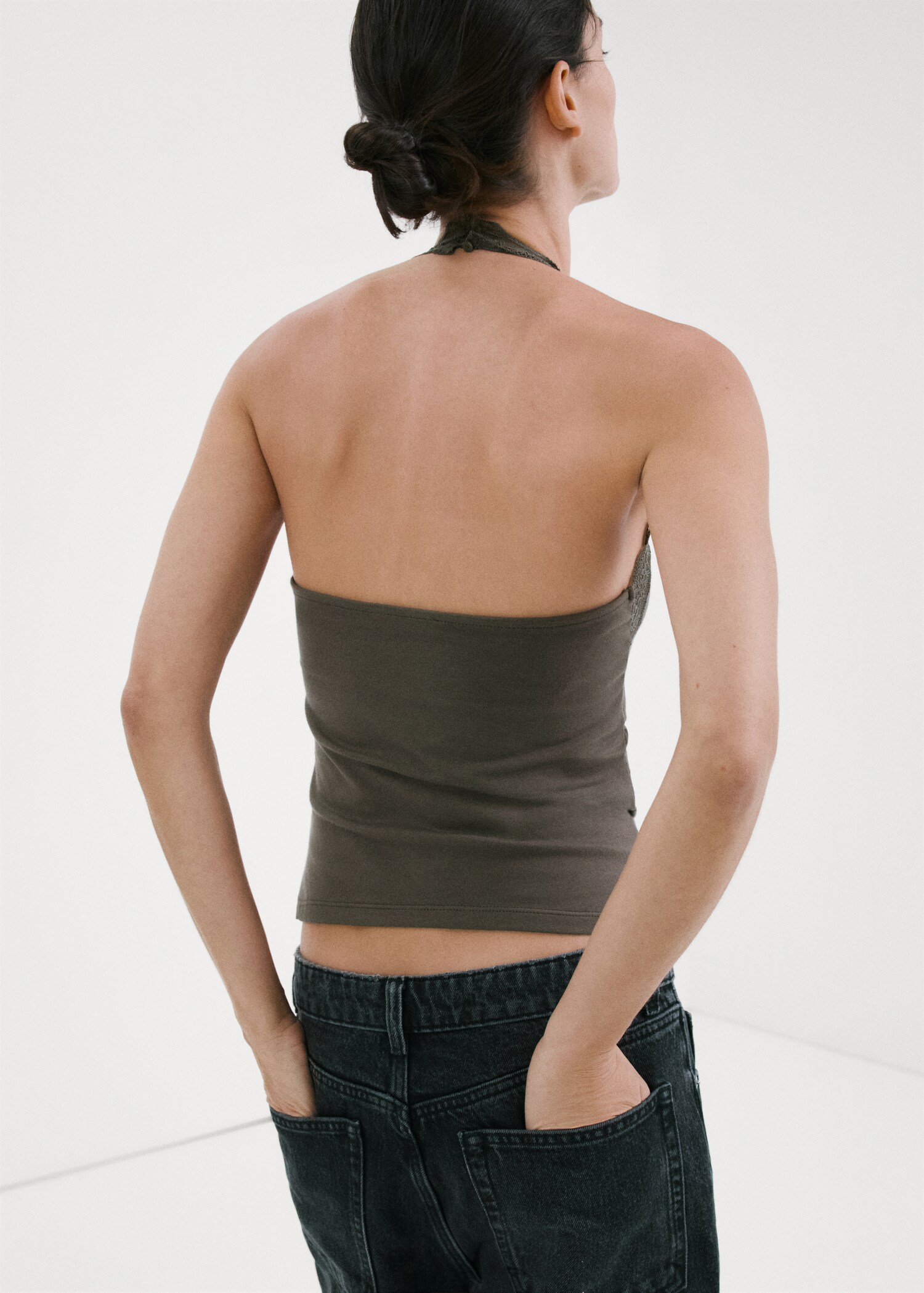 Top ribetes encaje - Reverso del artículo