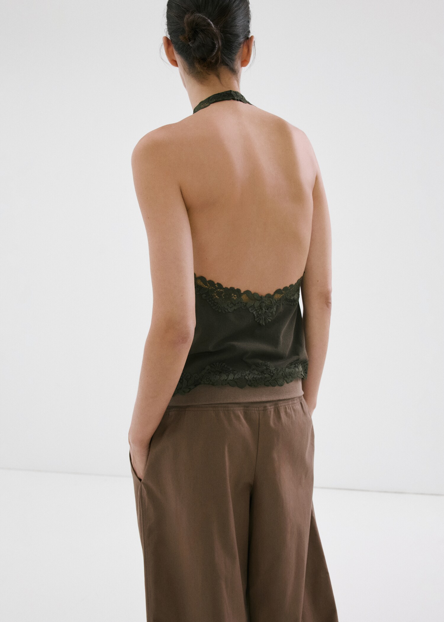 Top encaje cuello halter - Reverso del artículo