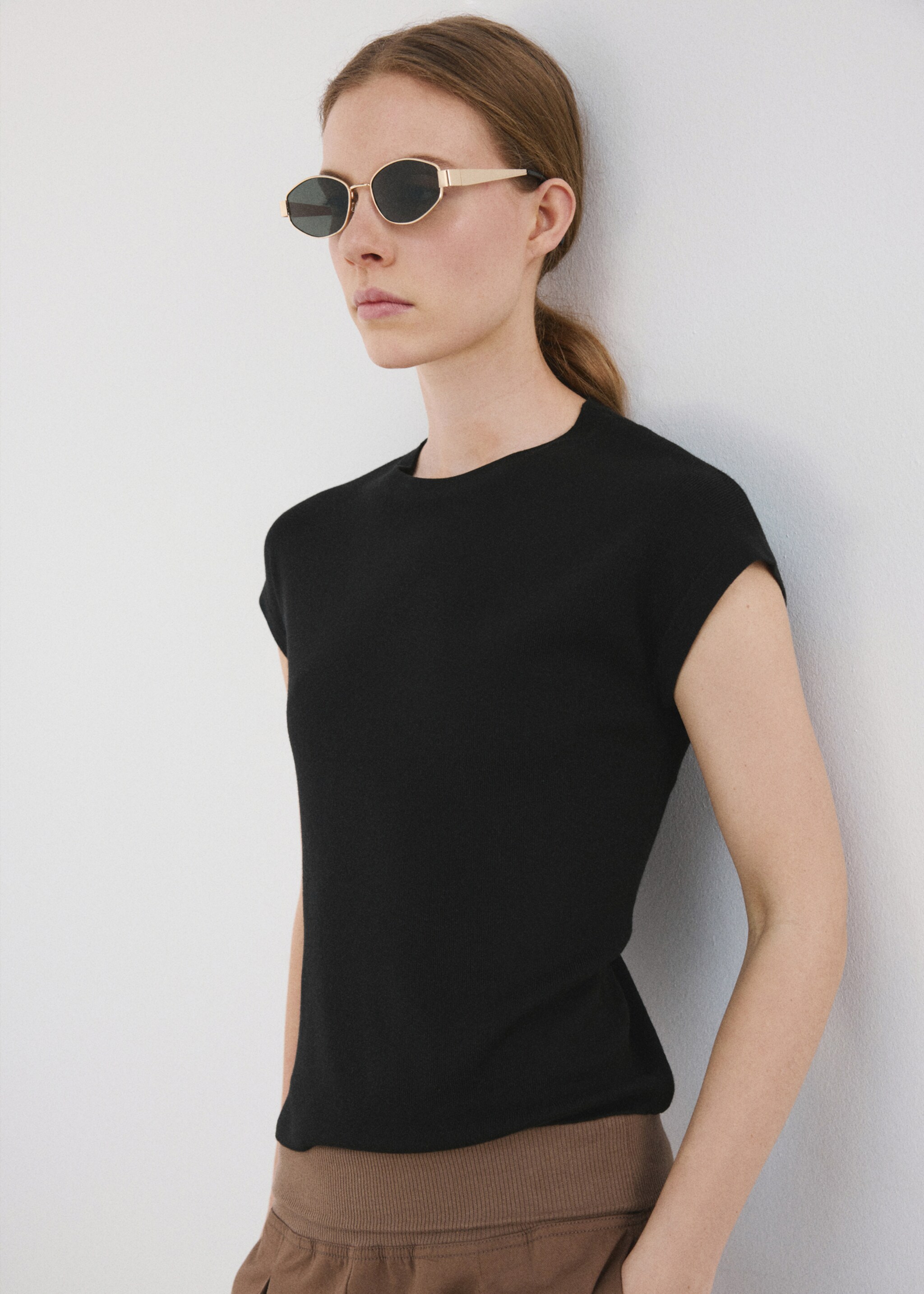 Short-sleeved knitted cotton sweater - Medium plane, Black. Ref: 27047144-00.