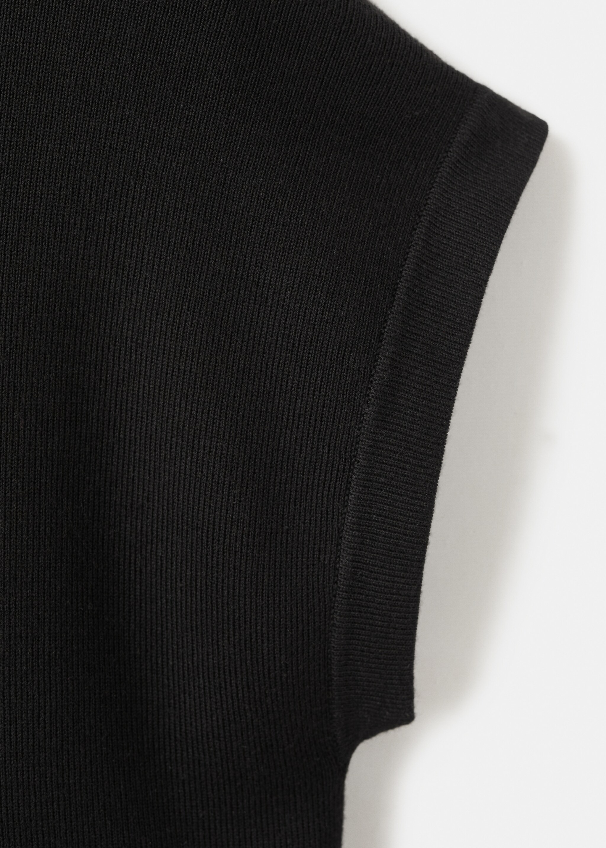 Short-sleeved knitted cotton sweater - Details of the article 8, Black. Ref: 27047144-00.