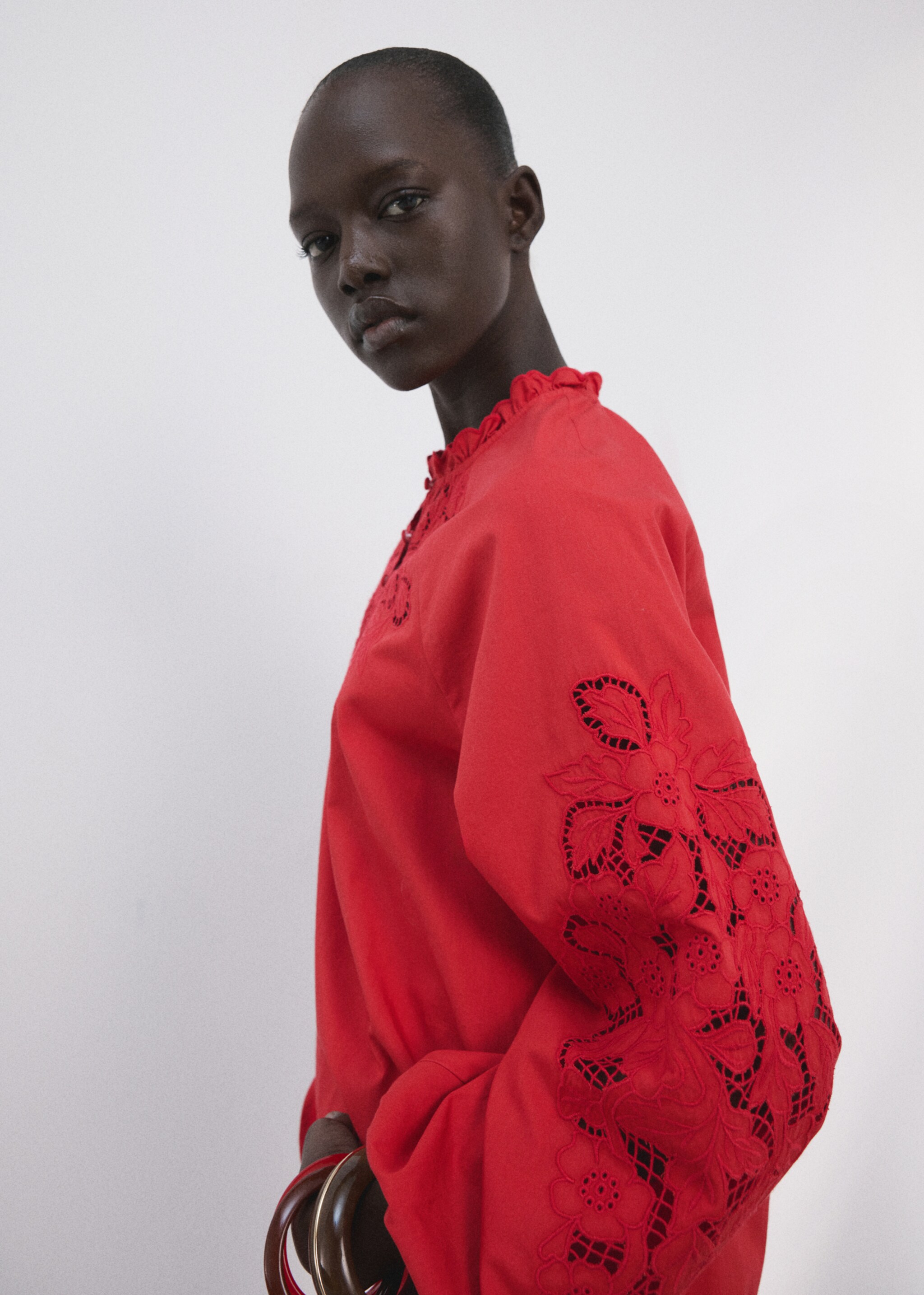 بلوزة مطرزة مخرمة - رؤية وسط, أحمر. Ref: 27047147-00.