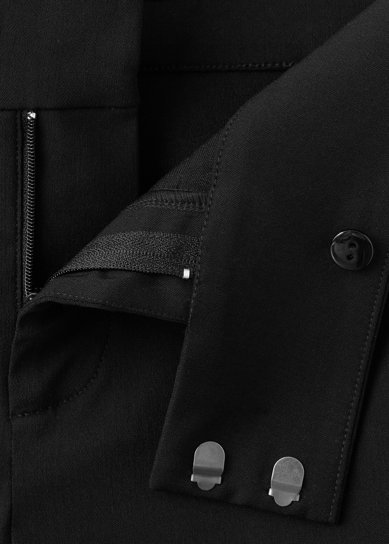 Straight capri trousers - Details of the article 8