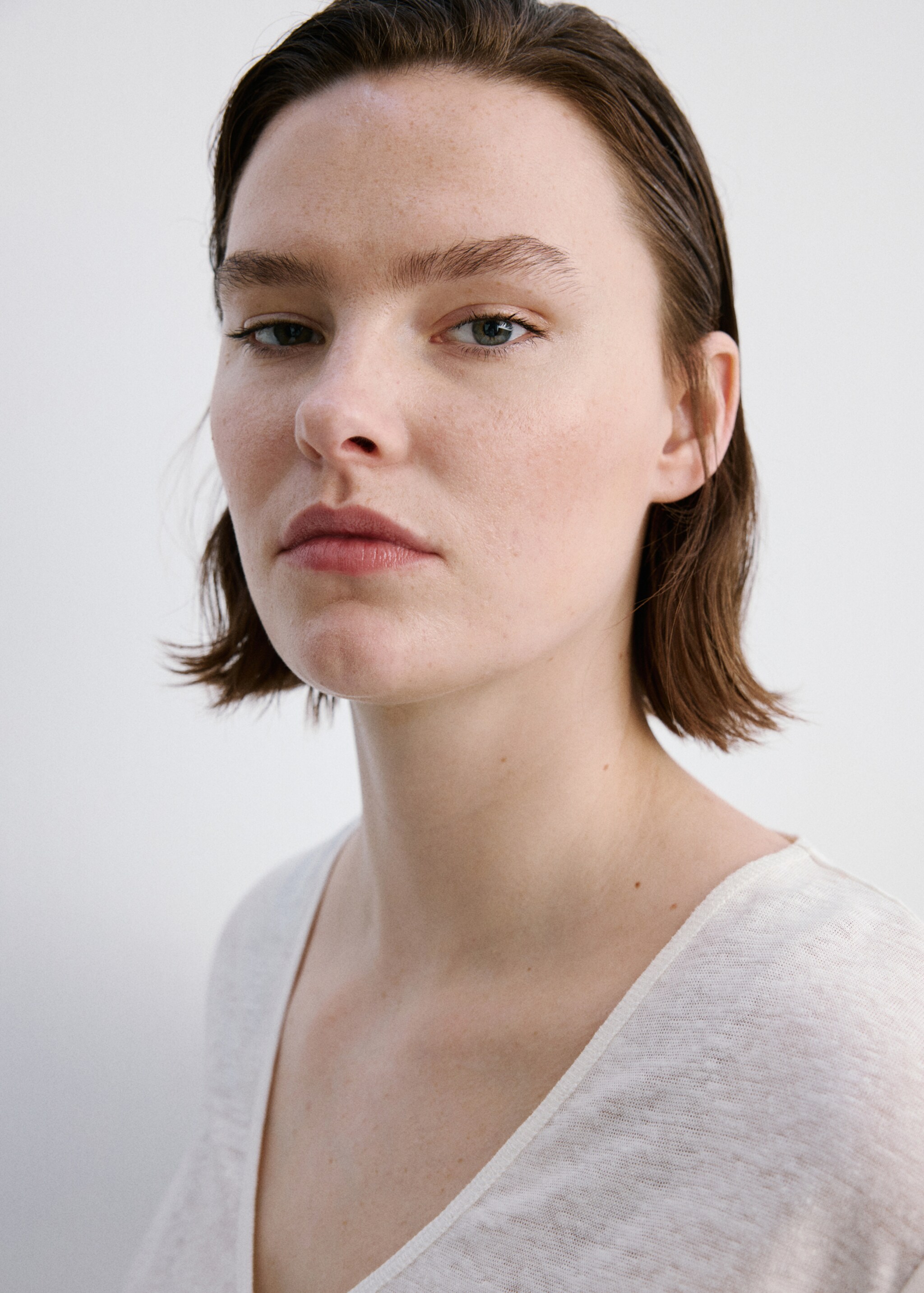 Linen-blend crop T-shirt - Details of the article 4, Off White. Ref: 27047153-00.