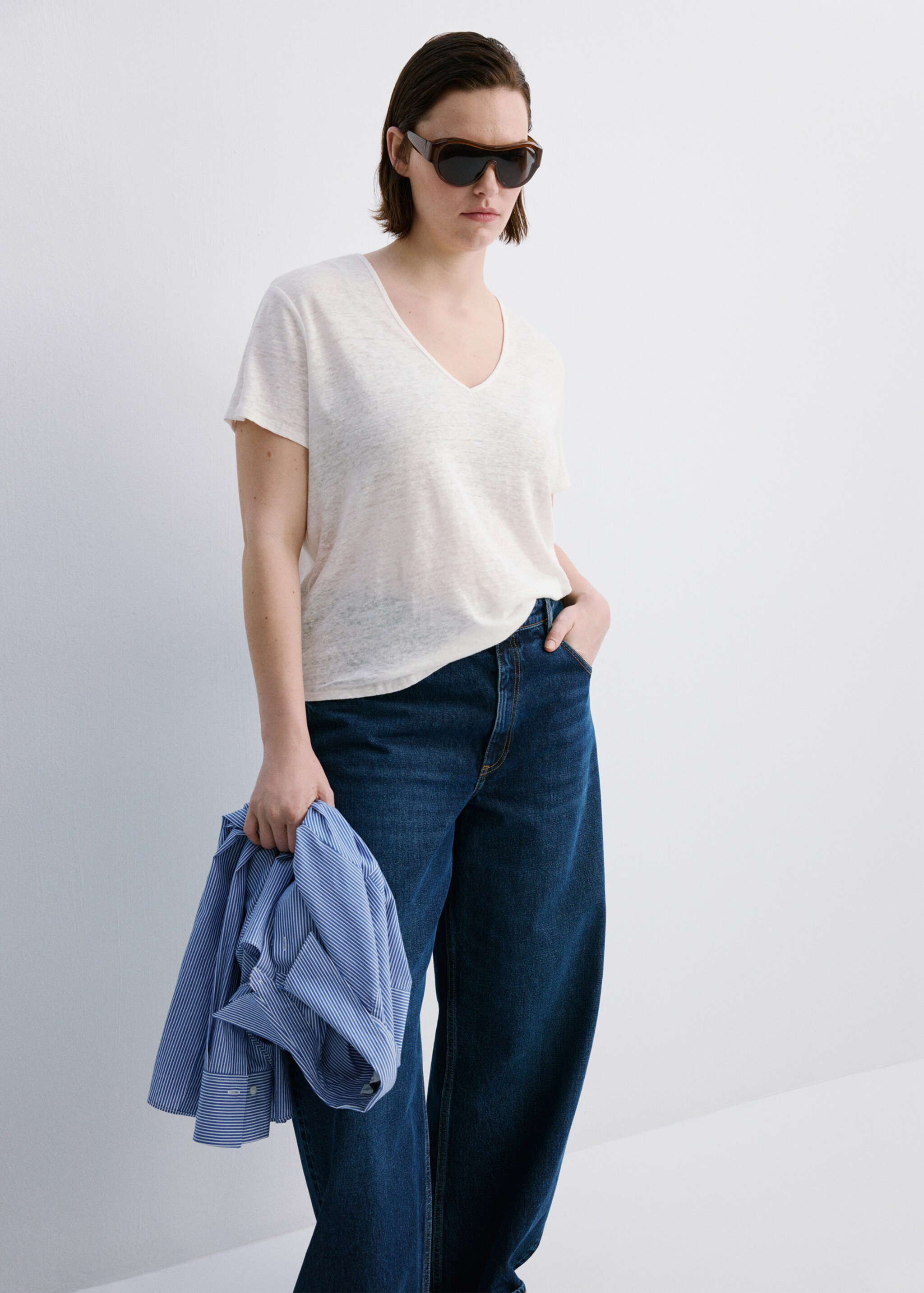 Linen-blend crop T-shirt - Details of the article 5, Off White. Ref: 27047153-00.