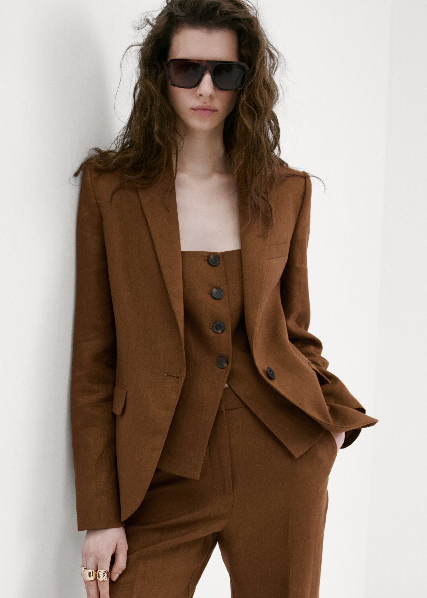 Linen suit trousers - Details of the article 2