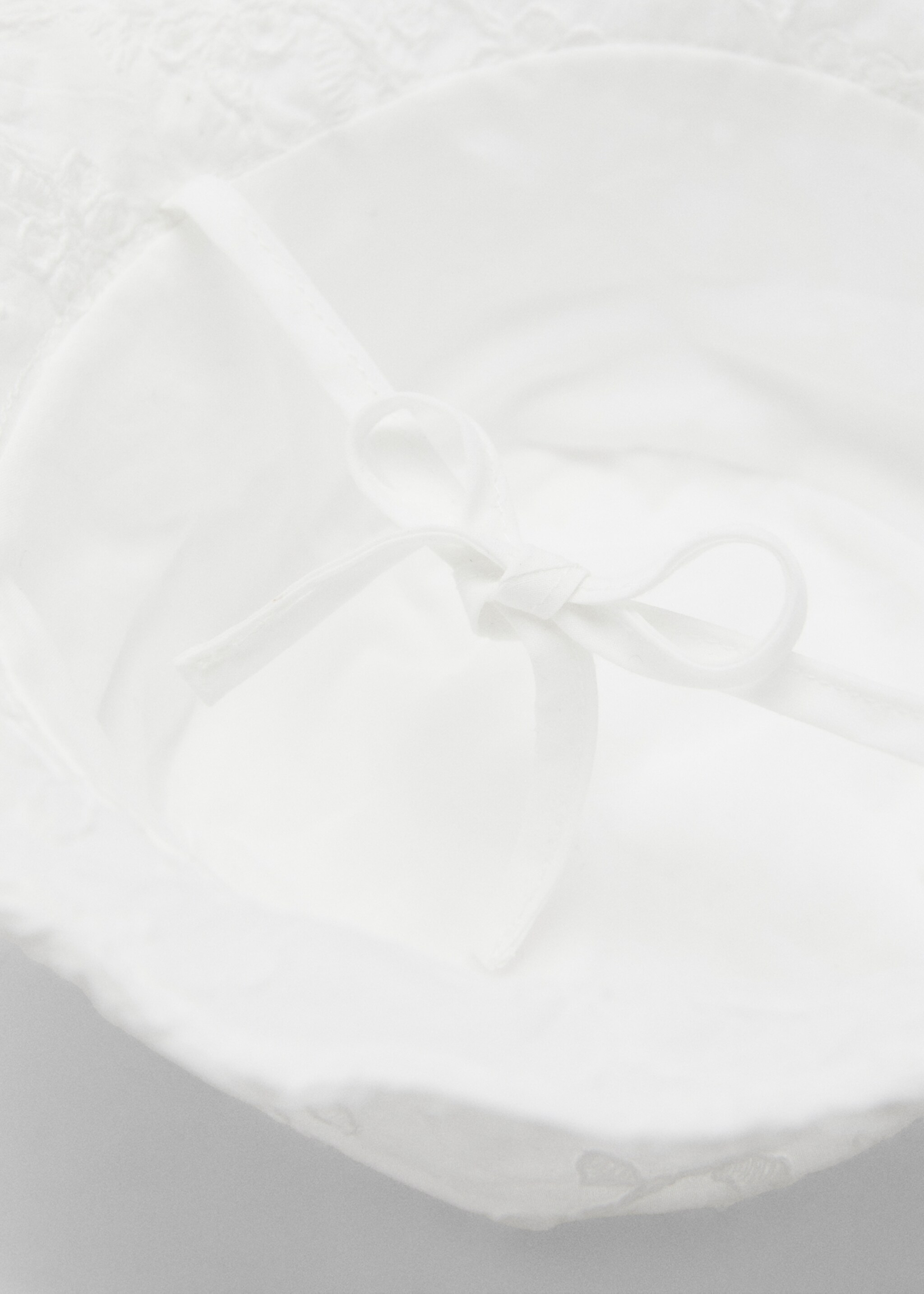 Gorro brody - Detalle del artículo 1, Blanco. Ref: 27047160-00.