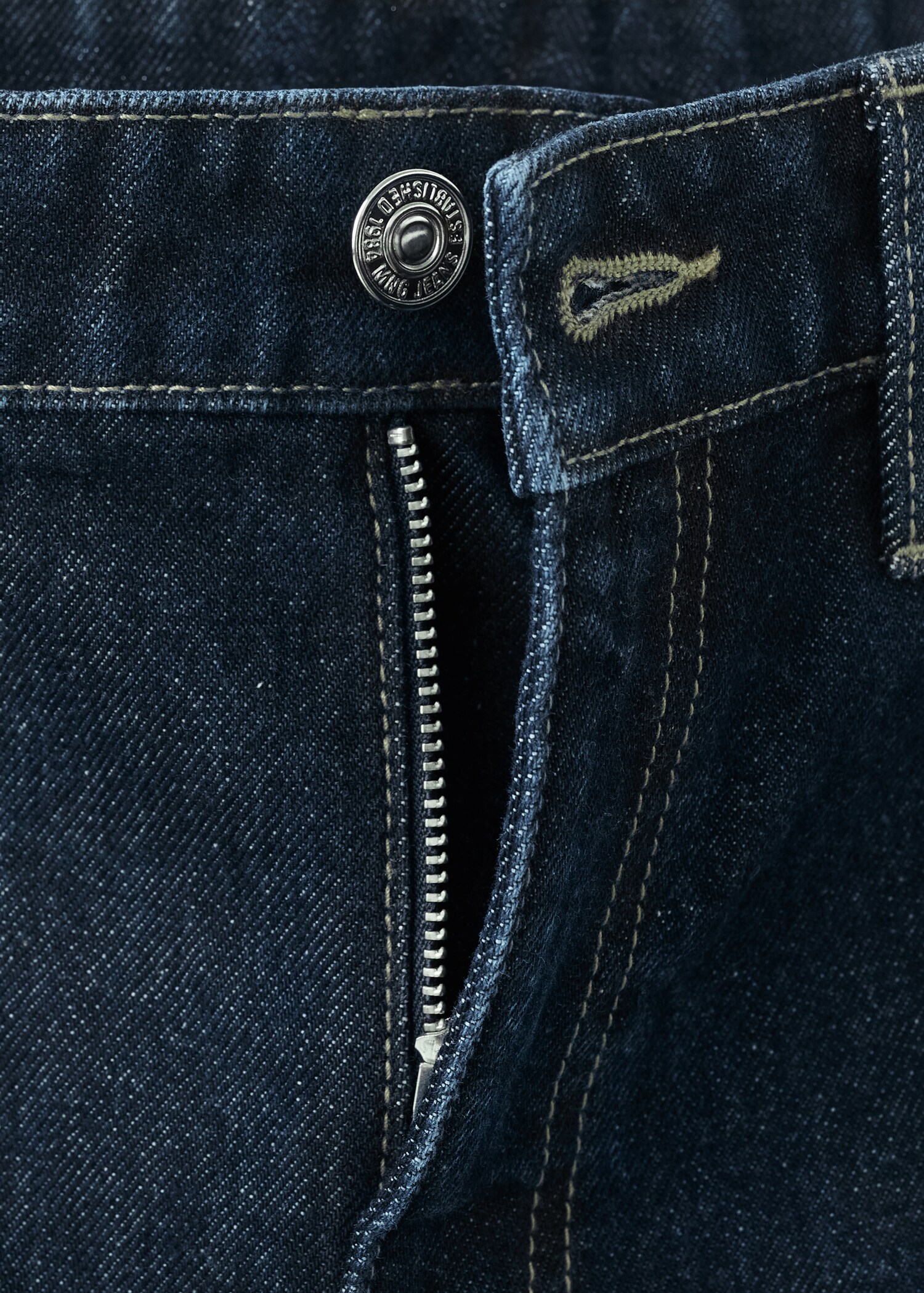 شورتات دنيم مستقيمة بخصر عالي - تفاصيل المنتج 0