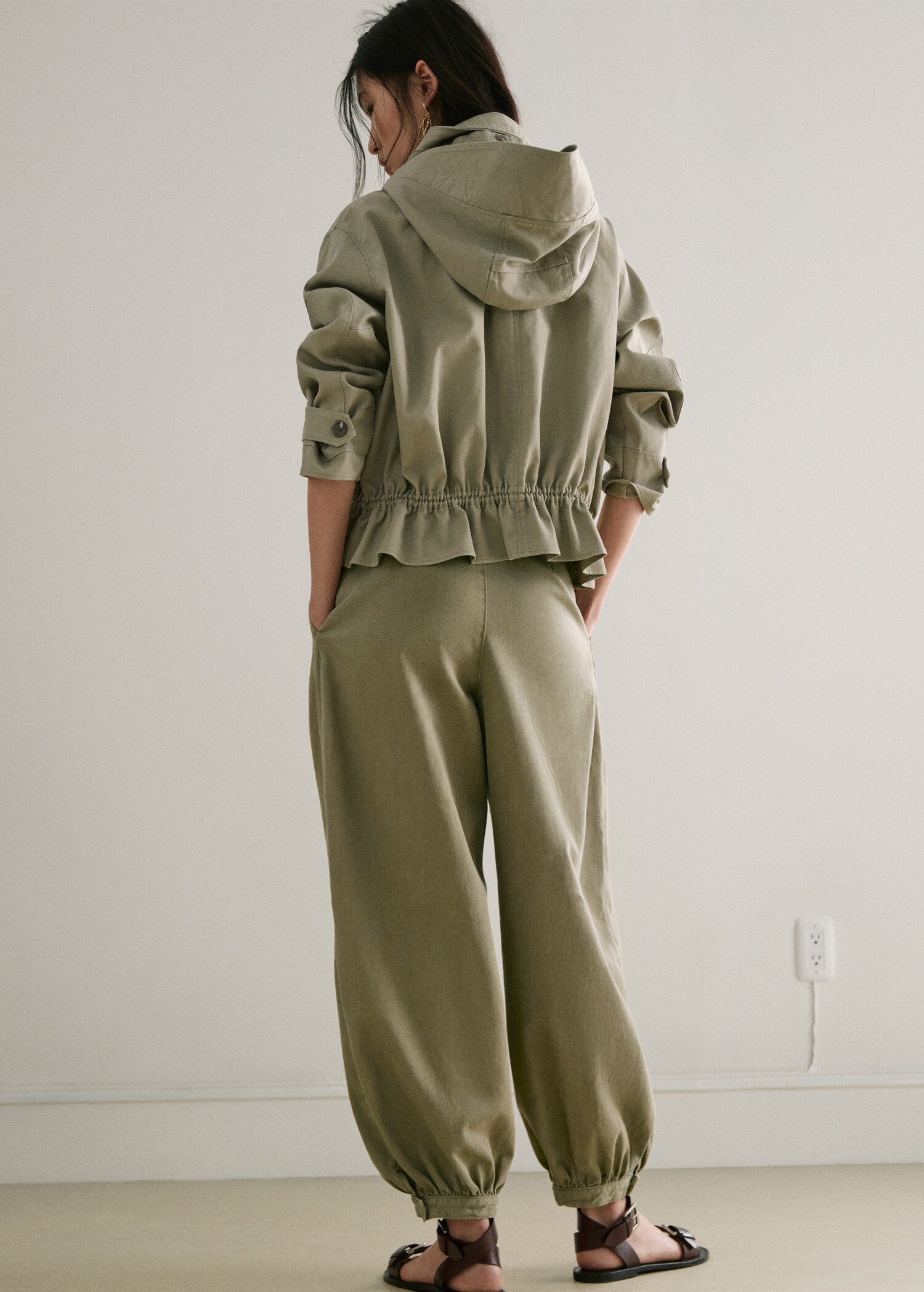 Mid-rise balloon jeans - Reverse of the article