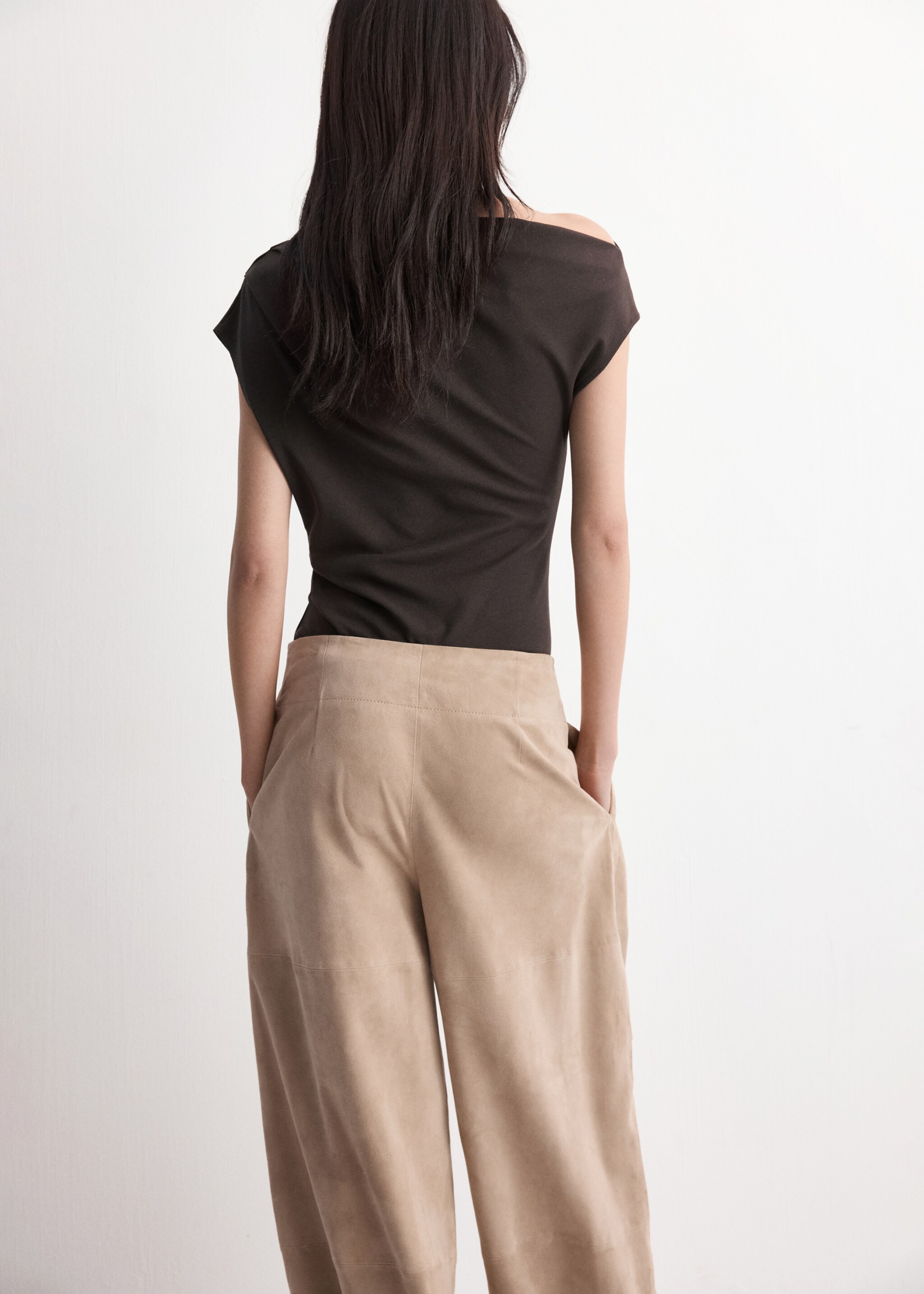 Asymmetric ruched top - Reverse of the article, Chocolate. Ref: 27047167-00.