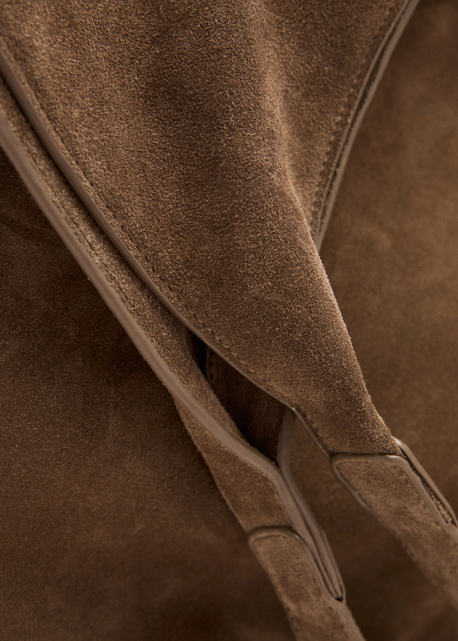 Suede shoulder bag - Details of the article 1