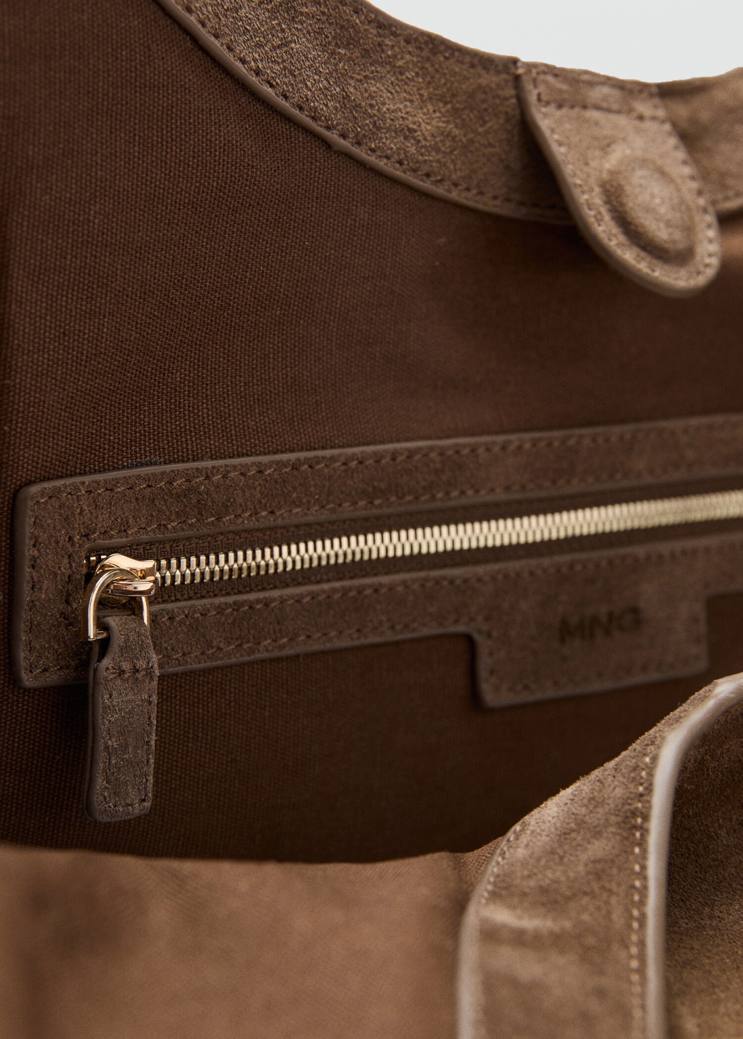 Suede shoulder bag - Details of the article 3