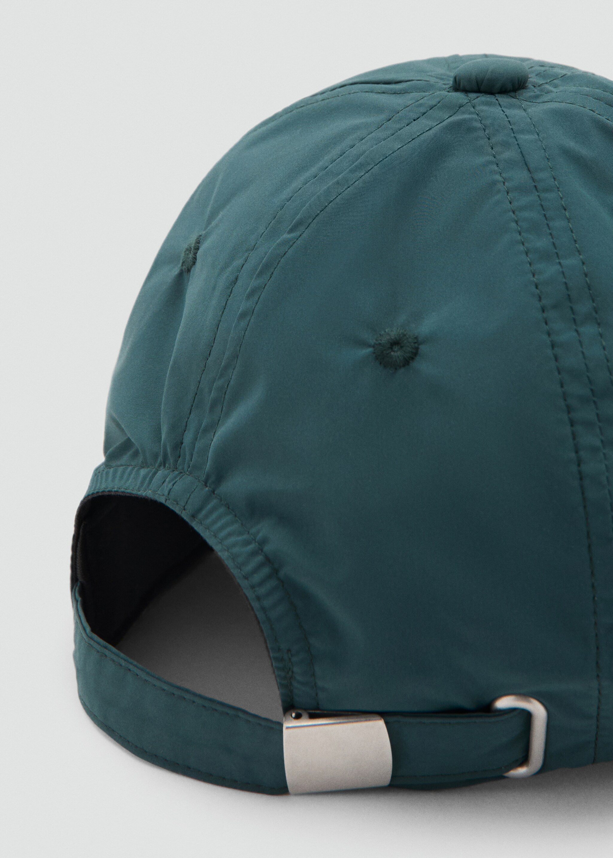 Embroidered cap - Details of the article 1, Dark Green. Ref: 27047785-00.