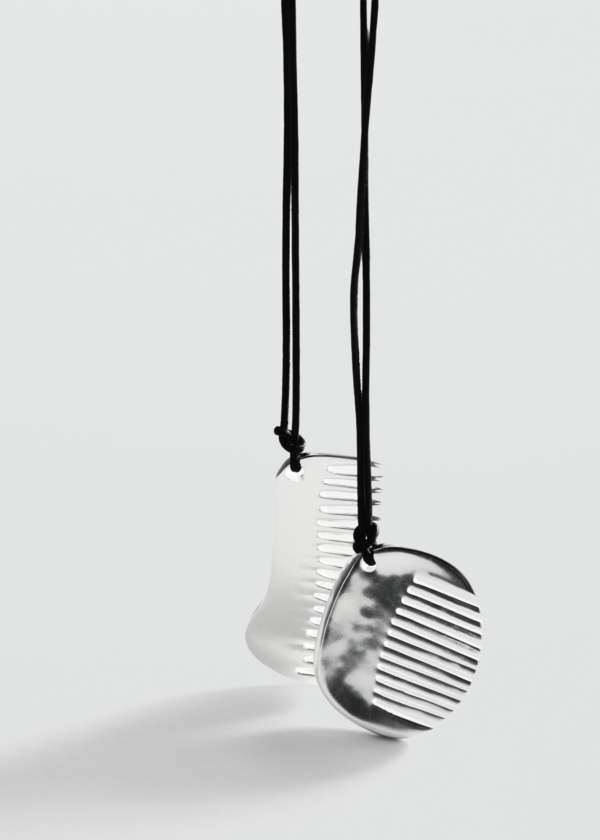 طوق مشط مركب - تفاصيل المنتج 1, فضي. Ref: 27047799-00.