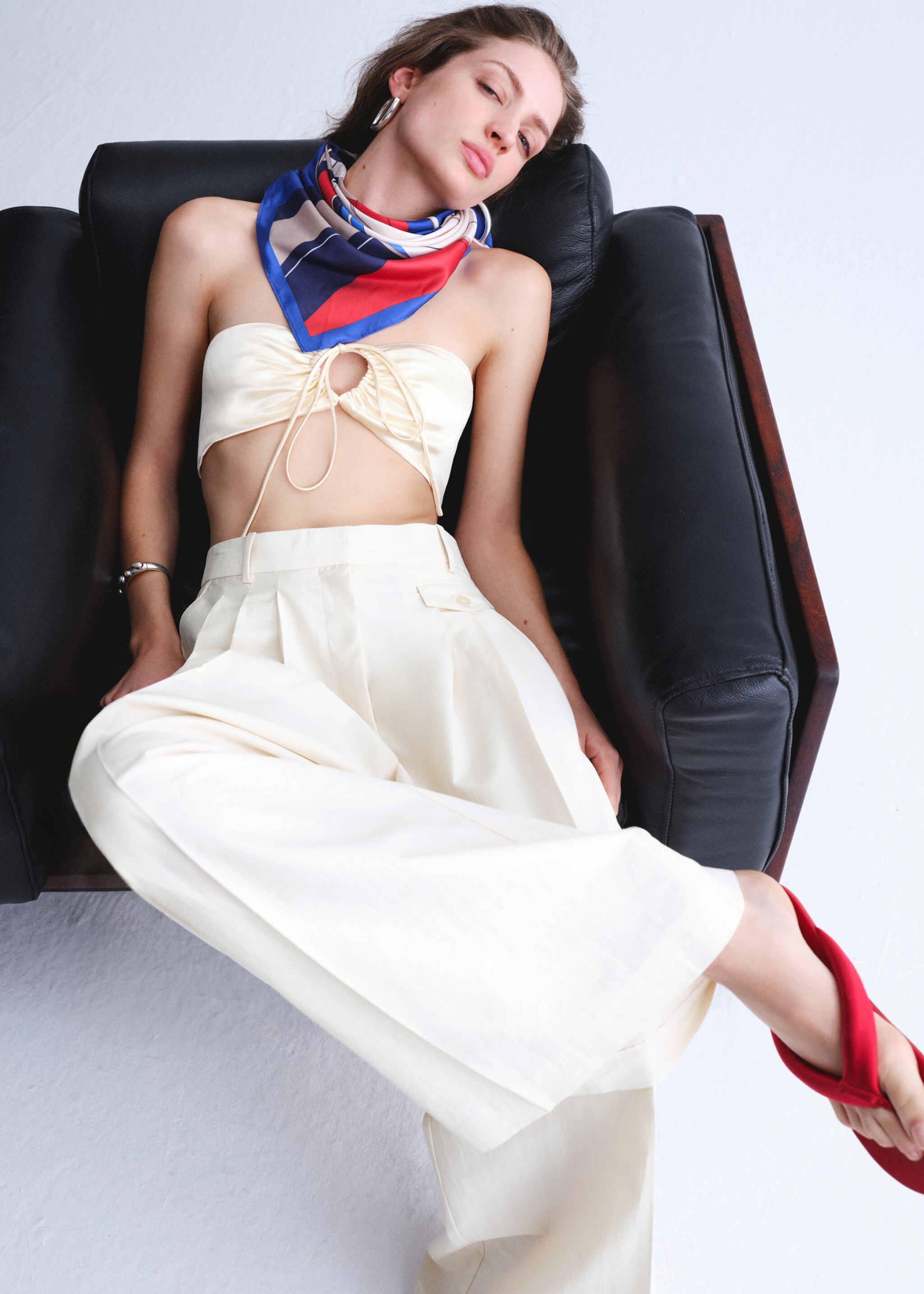 Straight cotton trousers with pleats - Details of the article 1, Ecru. Ref: 27047800-00.