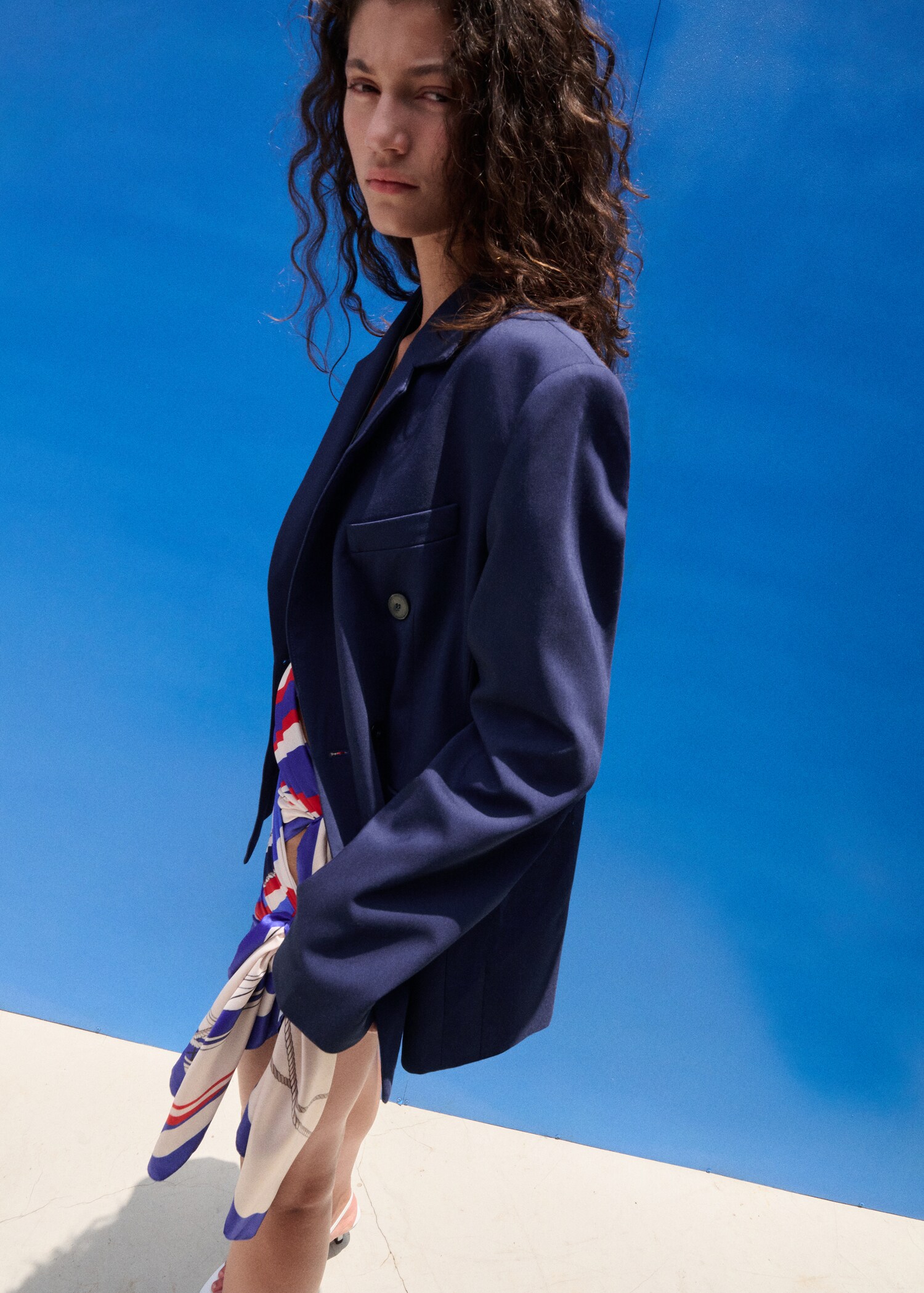 Двубортный костюмный пиджак - Деталь изделия 1