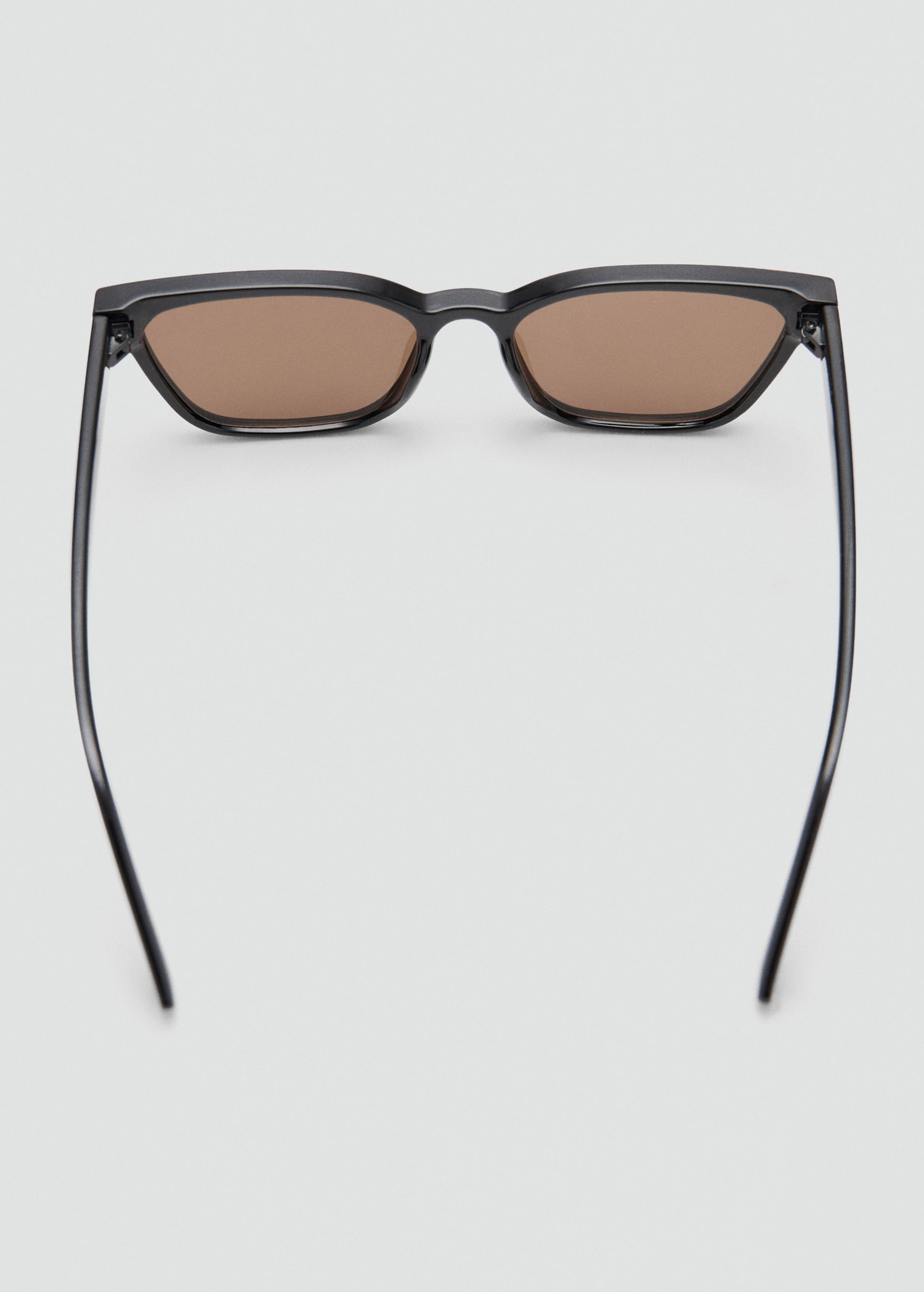 Resin frame sunglasses - Details of the article 1