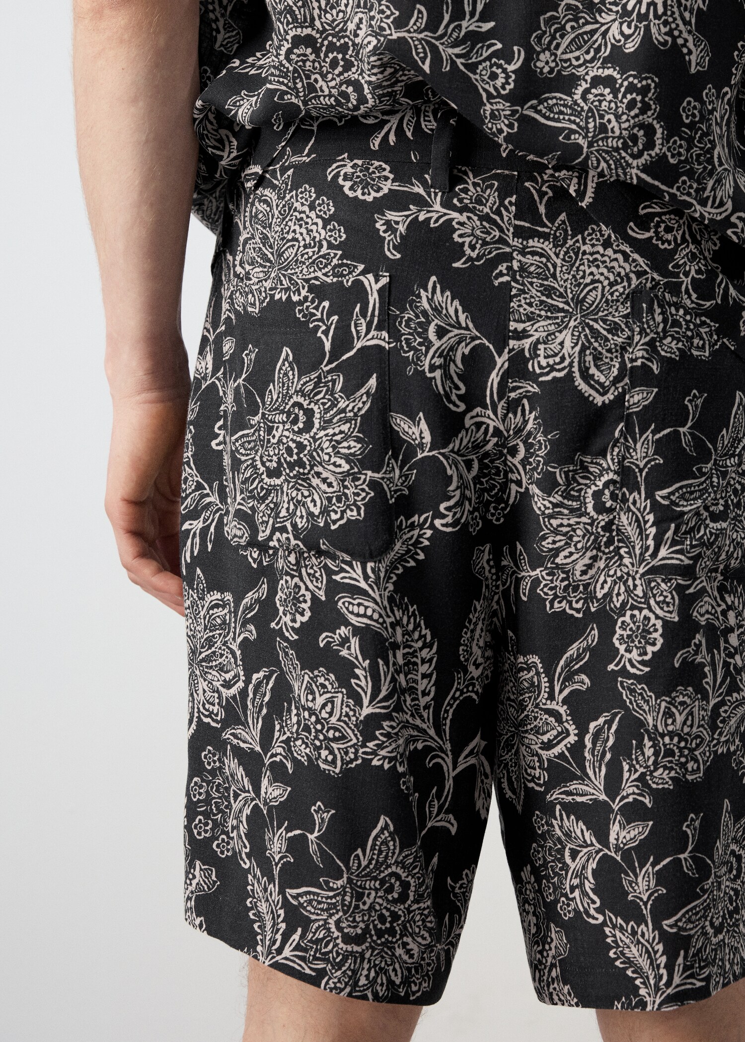 Bermudas slim fit estampada - Detalle del artículo 6