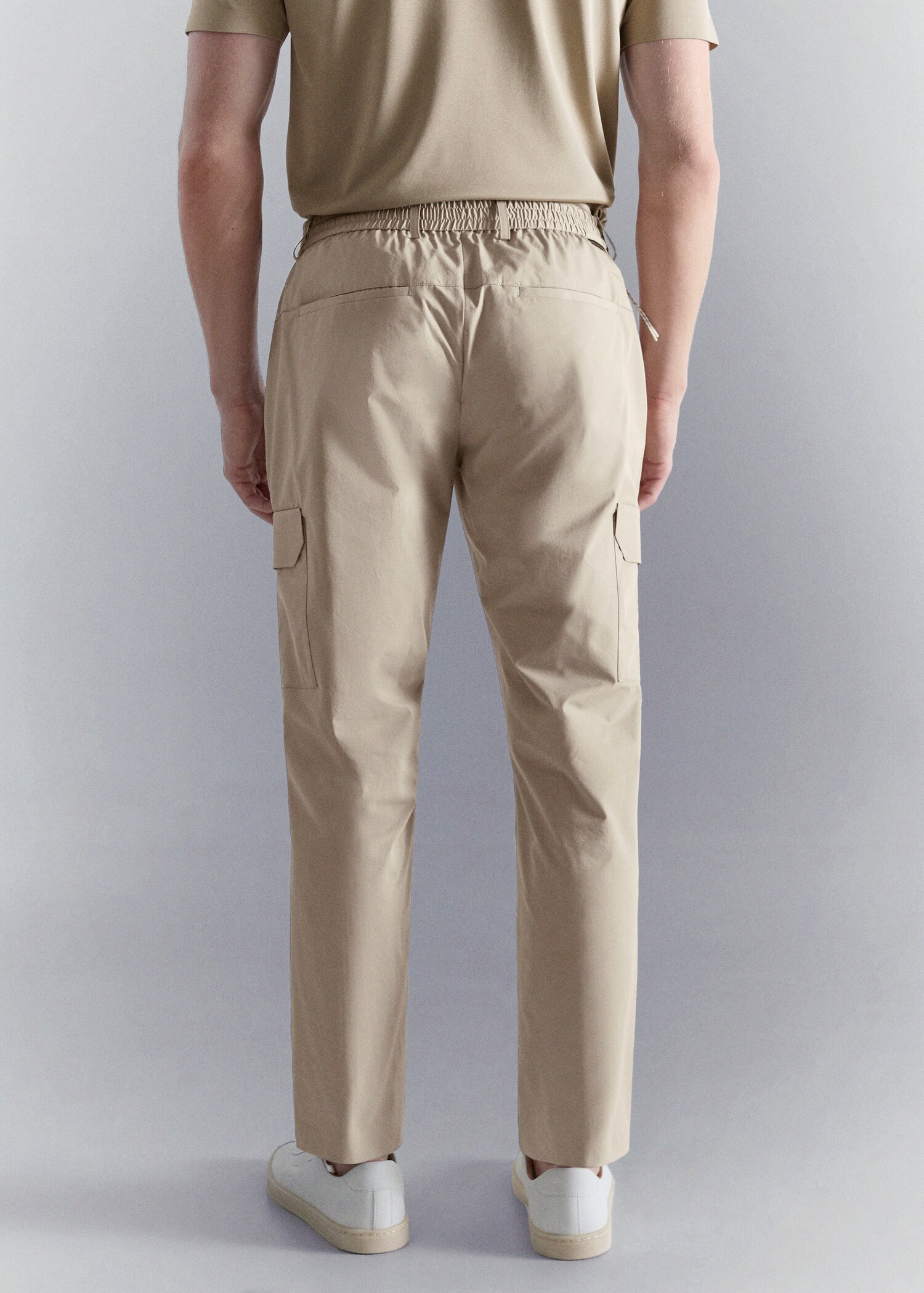 Pantalón cargo slim fit comfort stretch - Reverso del artículo