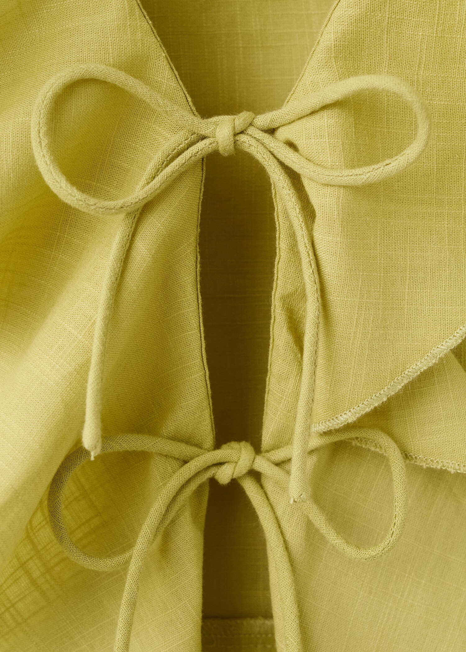 Ruffled top - Details of the article 8