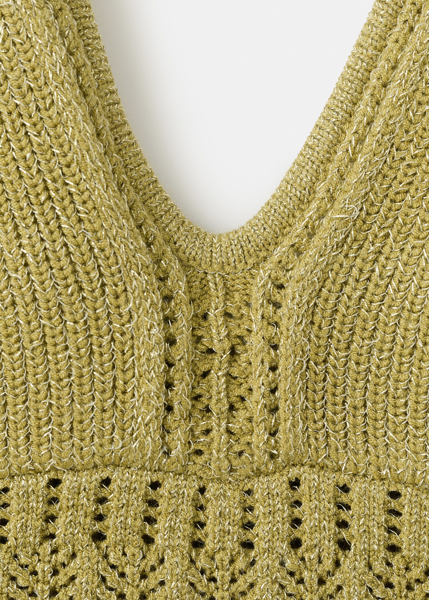 Fine knit halter top - Details of the article 8