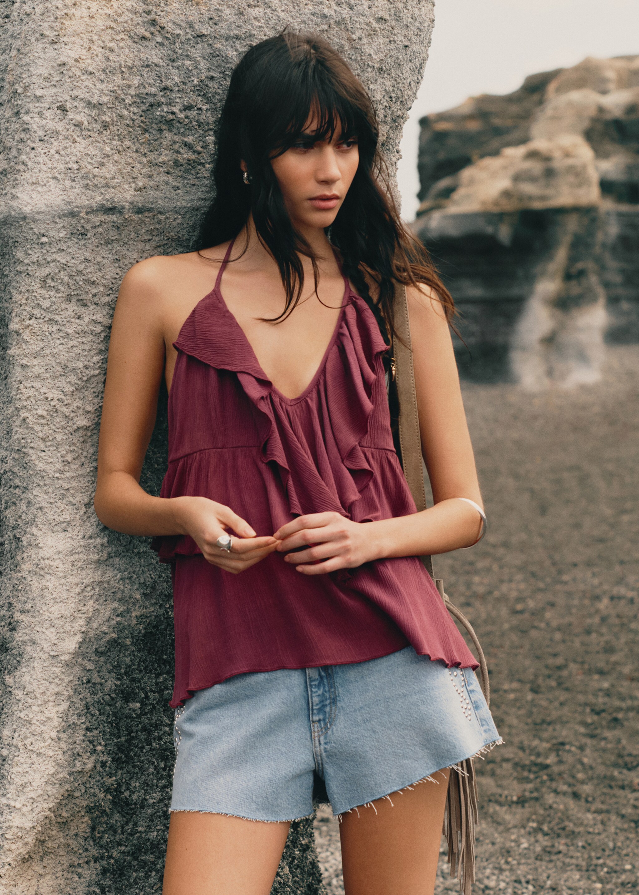 Halter neck ruffled top - Details of the article 6, Pastel Pink. Ref: 27047915-00.