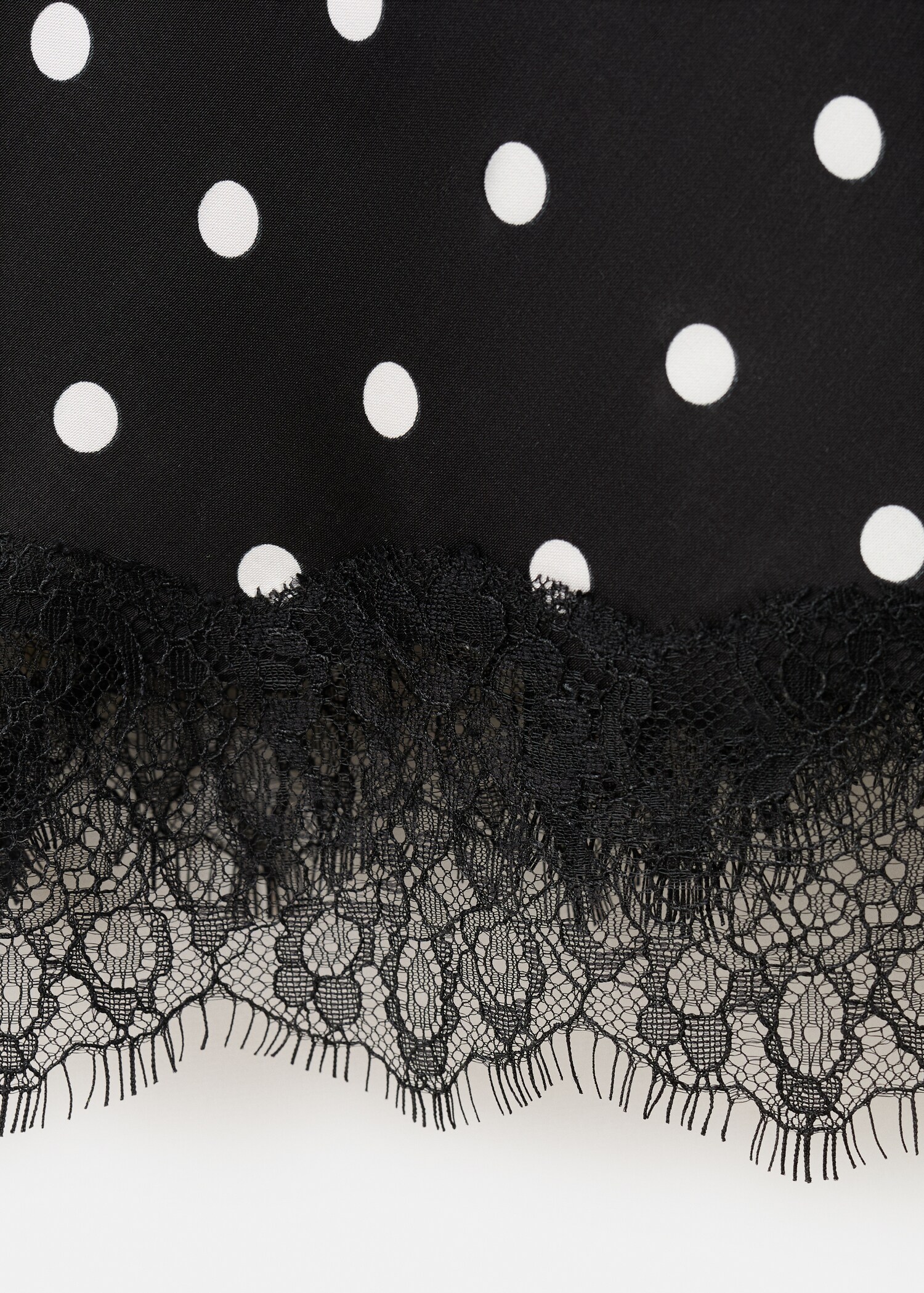 Top long en dentelle à pois - Détail de l'article 0