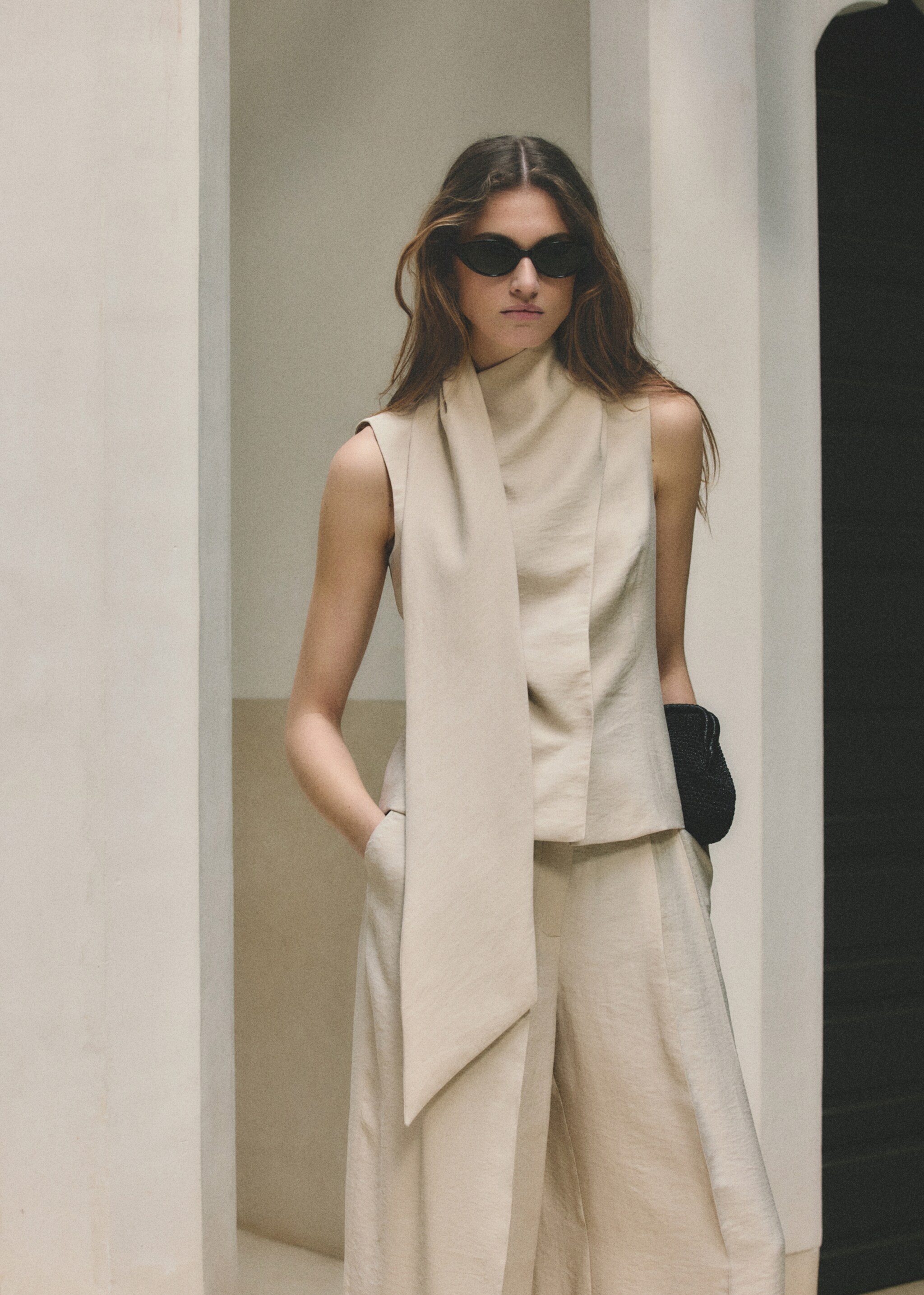 Lyocell neck scarf top - Medium plane, Light/Pastel Grey. Ref: 27047942-00.