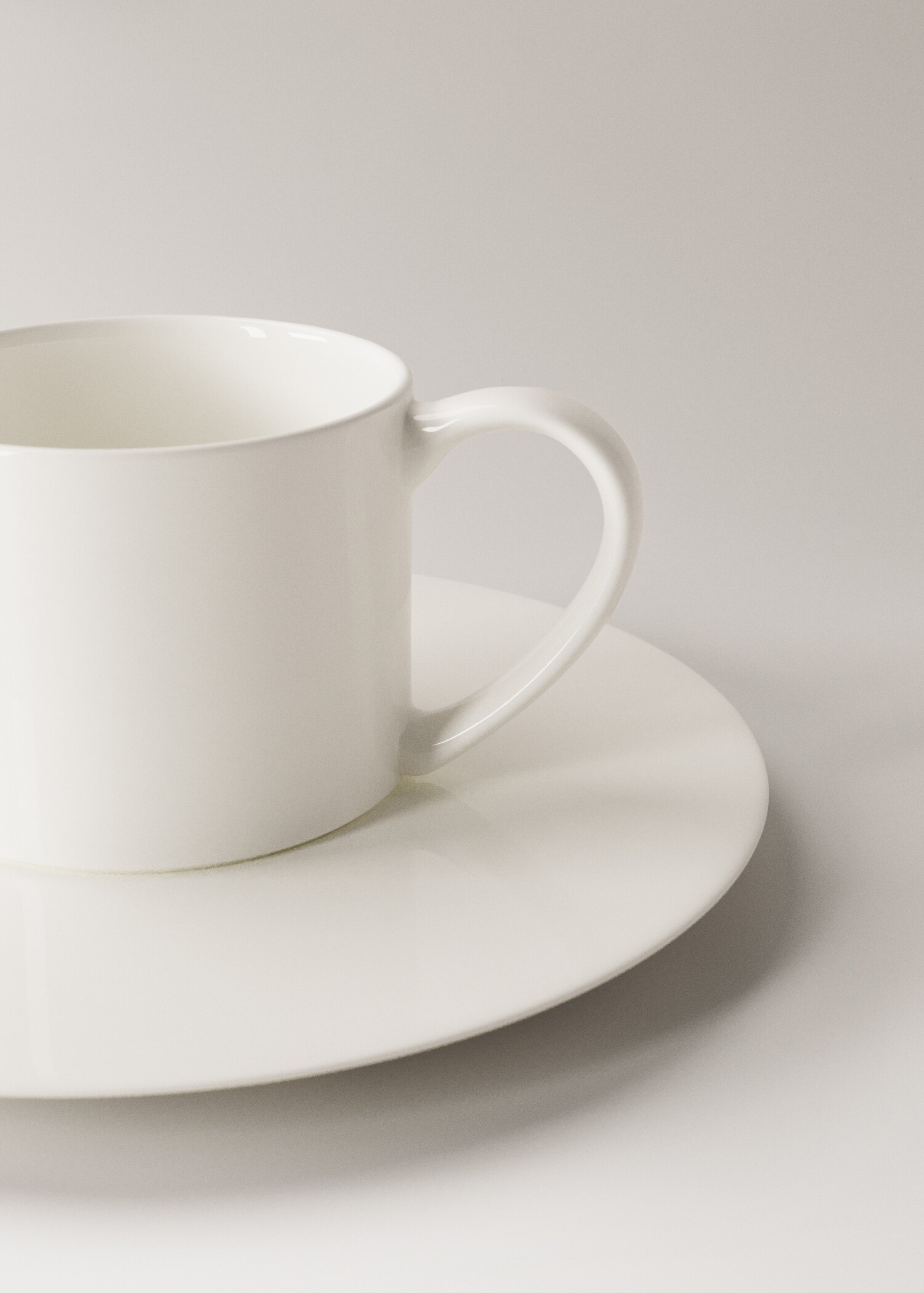 Κούπα και πιατάκι τσαγιού Bone China Ultralight - Λεπτομέρεια του προϊόντος 2
