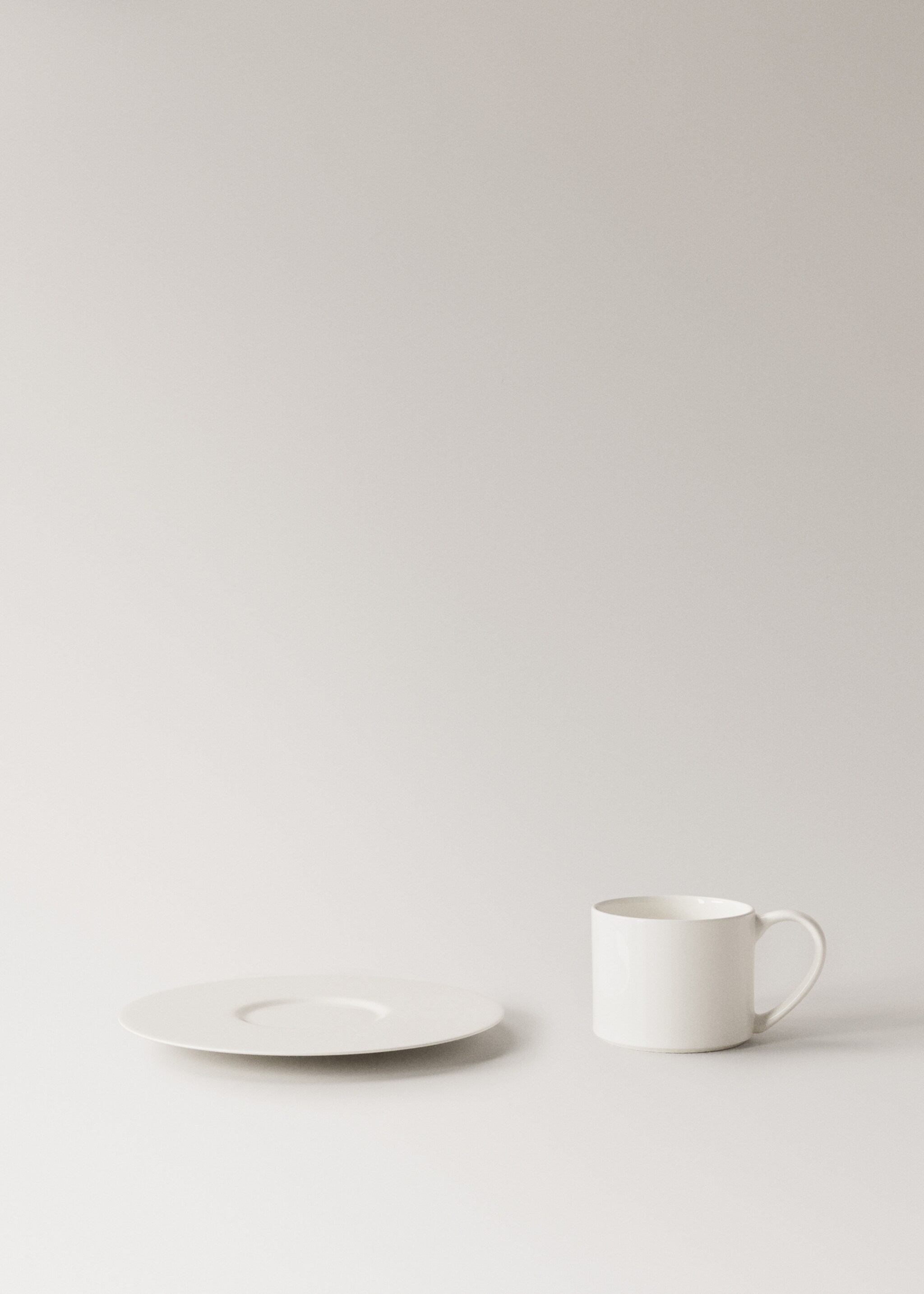 Κούπα και πιατάκι τσαγιού Bone China Ultralight - Λεπτομέρεια του προϊόντος 3, Λευκό. Ref: 27051168-00.