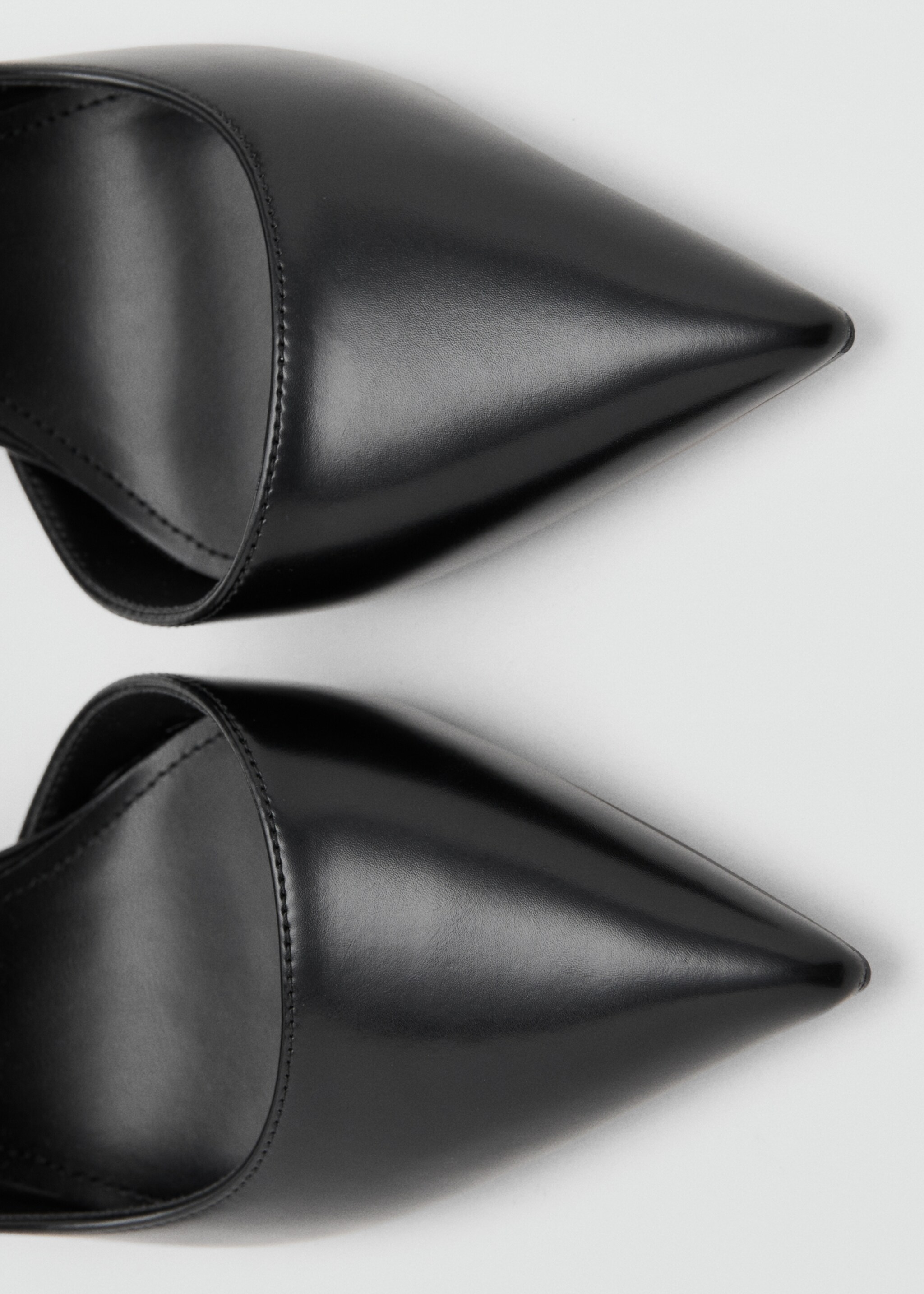 Asymmetrical heeled shoes - Details of the article 3, Black. Ref: 27051169-00.