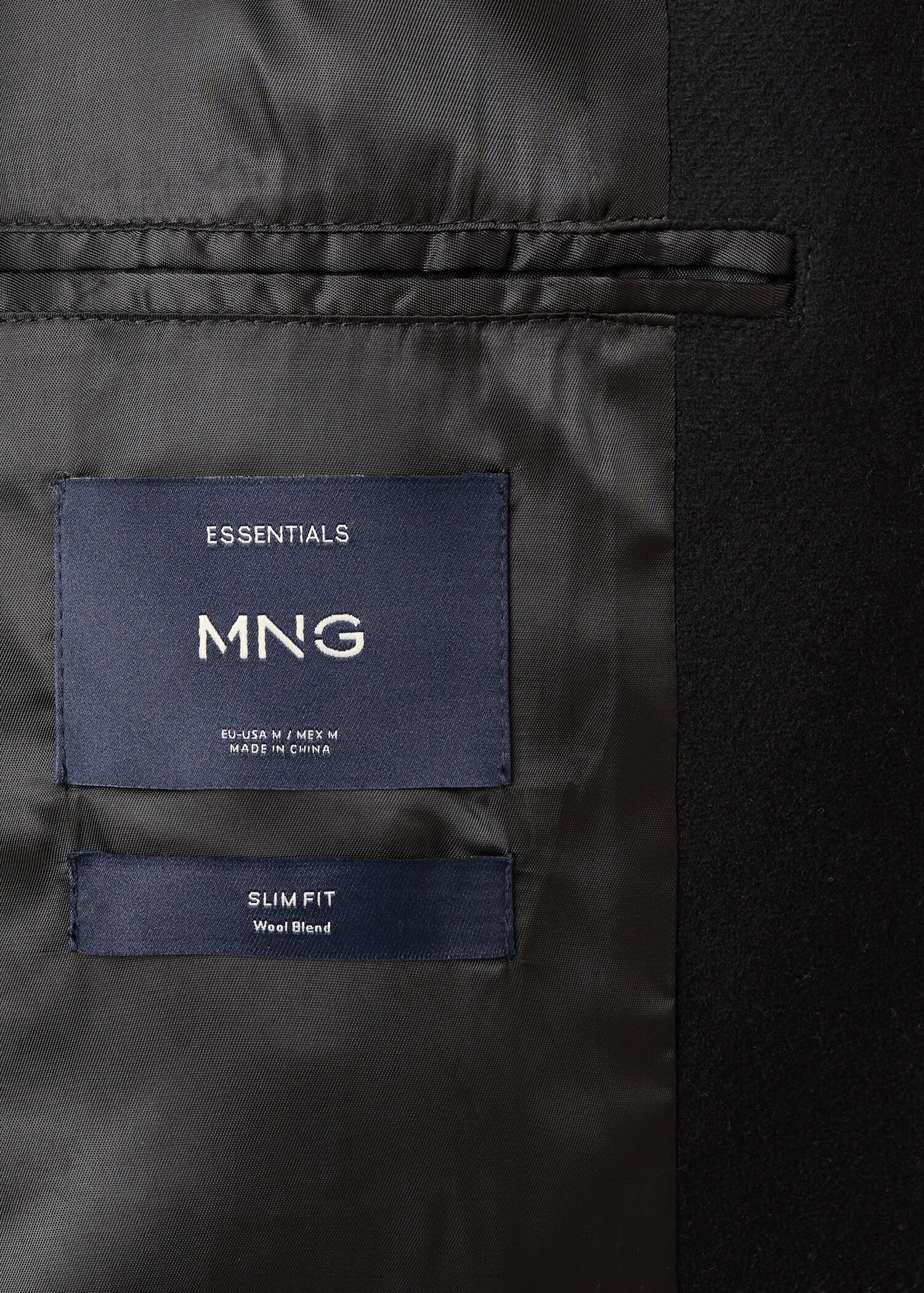 Wool funnel neck coat - Details of the article 0