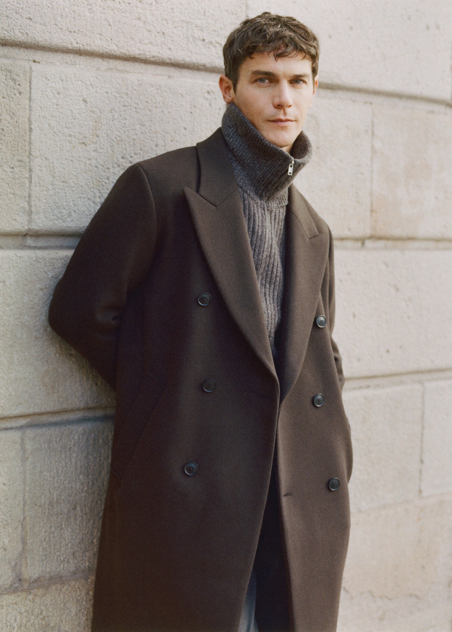 Relaxed-fit double-breasted wool coat - Details of the article 3