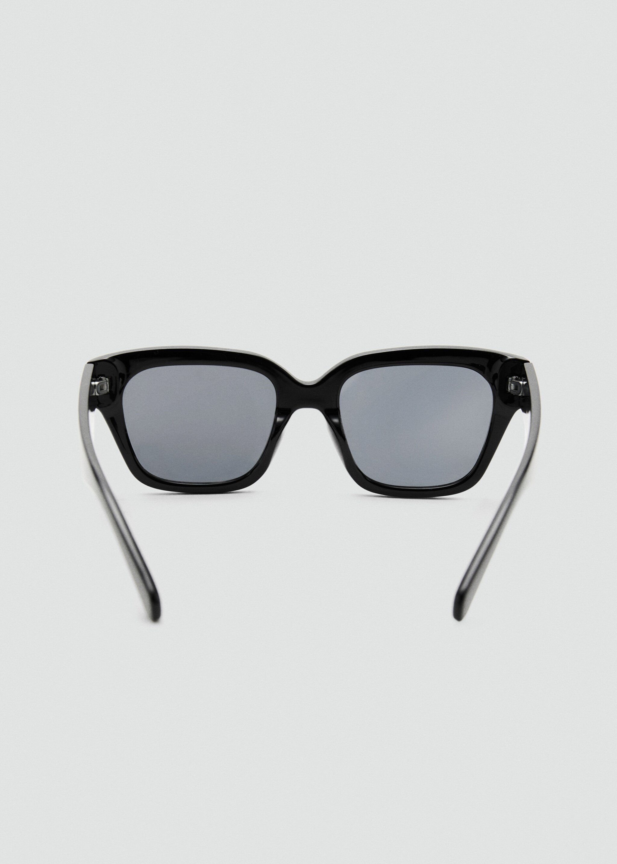 Squared frame sunglasses - Details of the article 1, Black. Ref: 27051176-00.